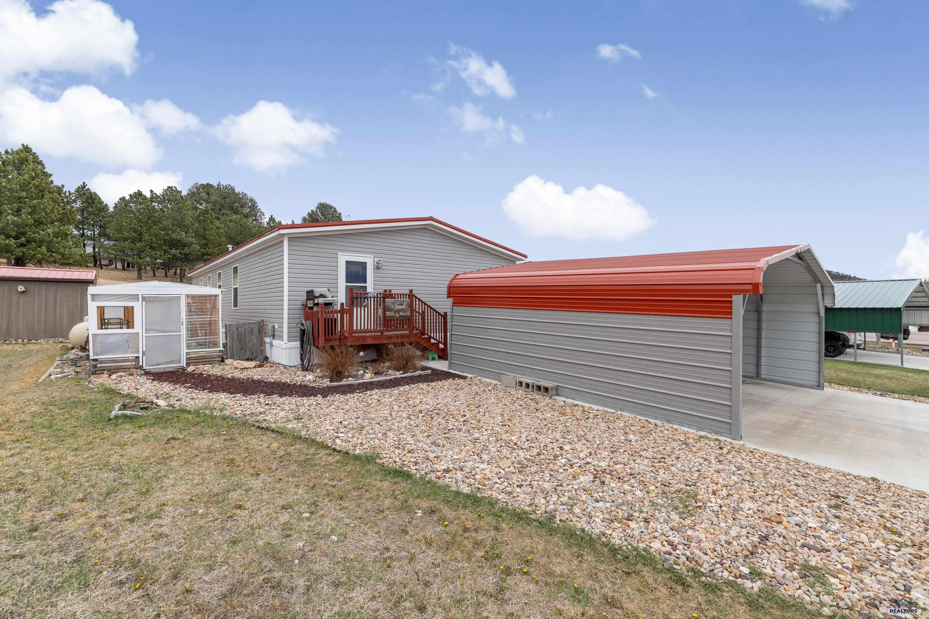 1823 WOOD LILY LN