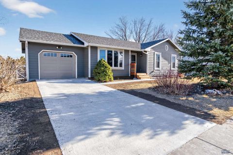 3934 PARKVIEW DR Rapid City SD 57701