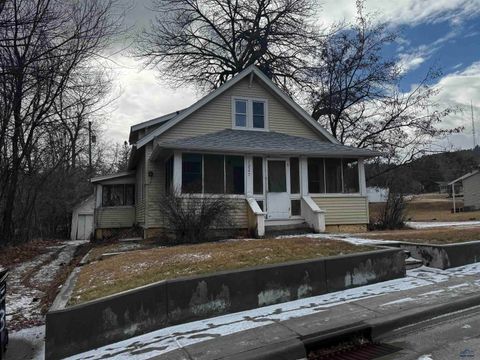 1227 FULTON ST Rapid City SD 57701