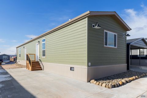 1661 E PHILADELPHIA Rapid City SD 57703