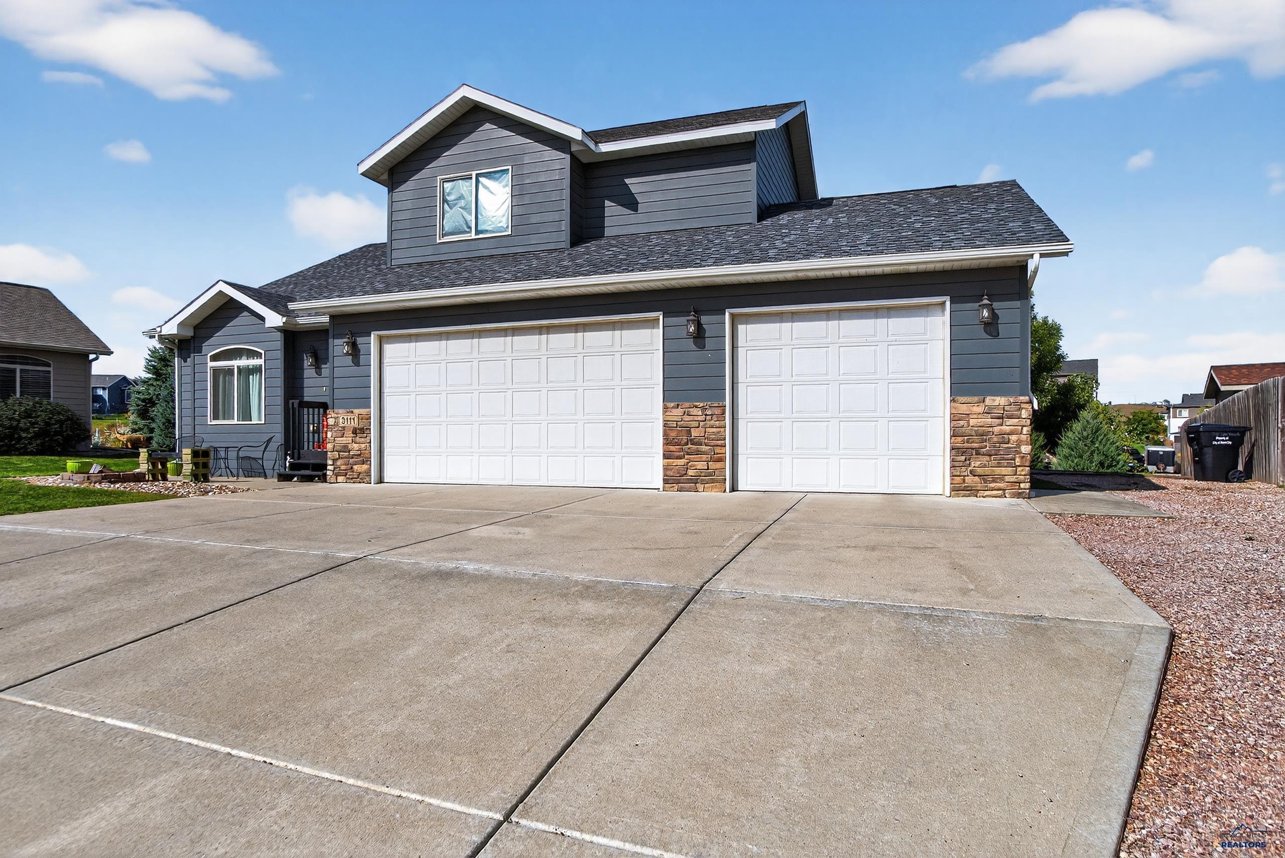 3111 SAINT BURY CT
