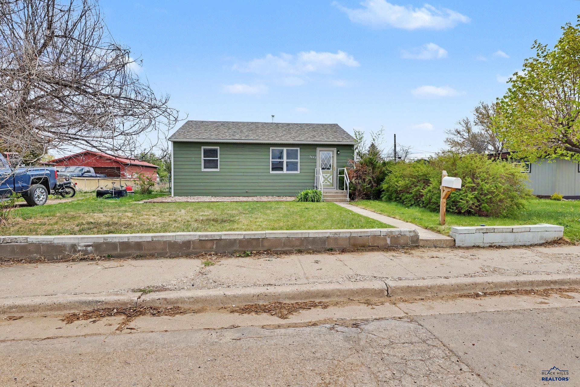 2043 10TH AVE