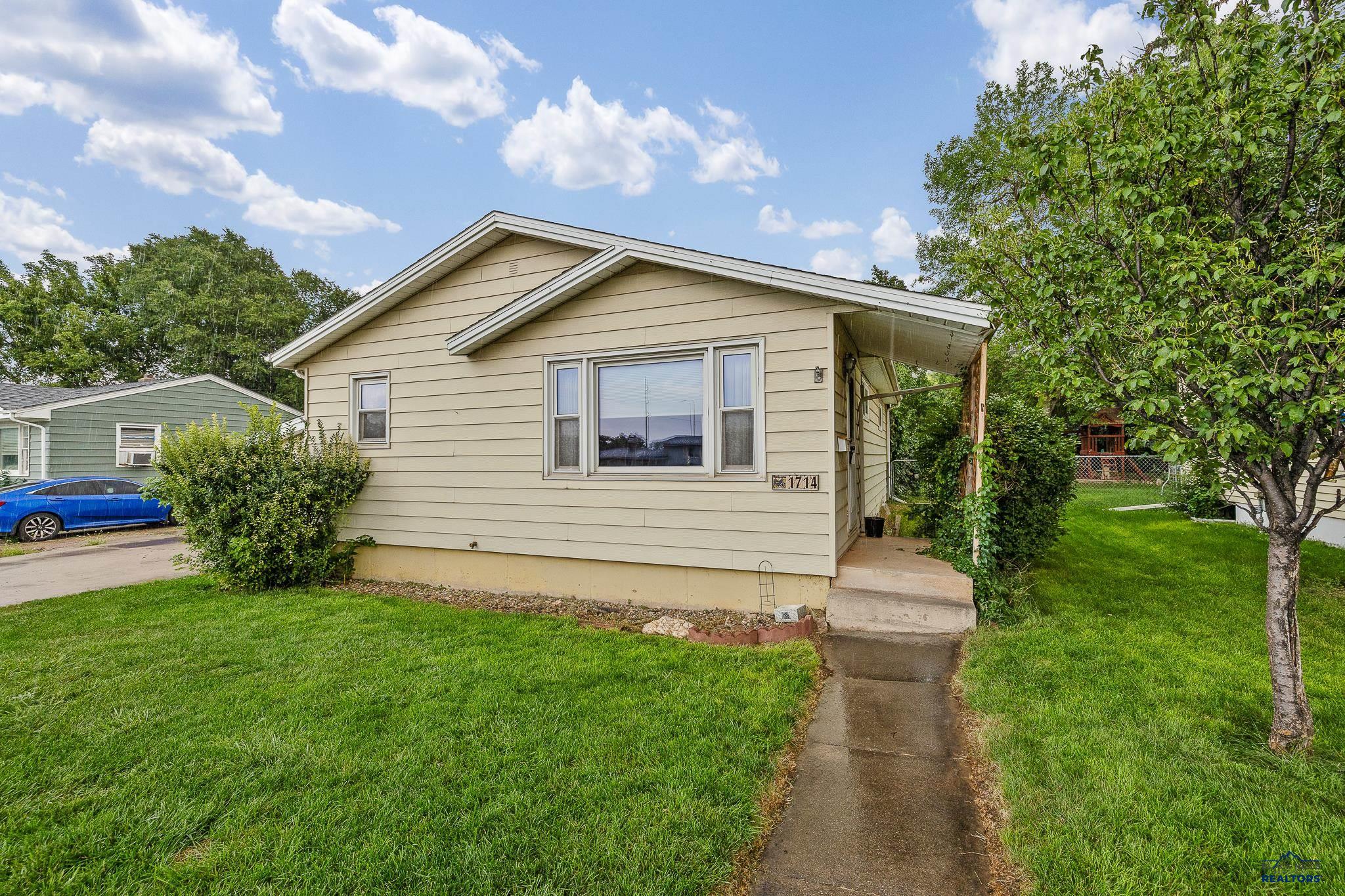 1714 SHERIDAN LAKE RD