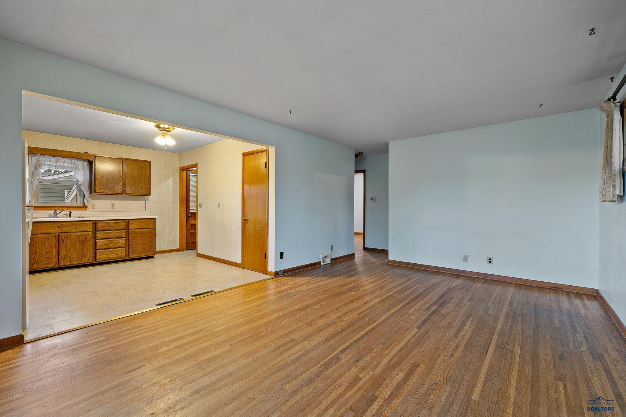 1714 SHERIDAN LAKE RD