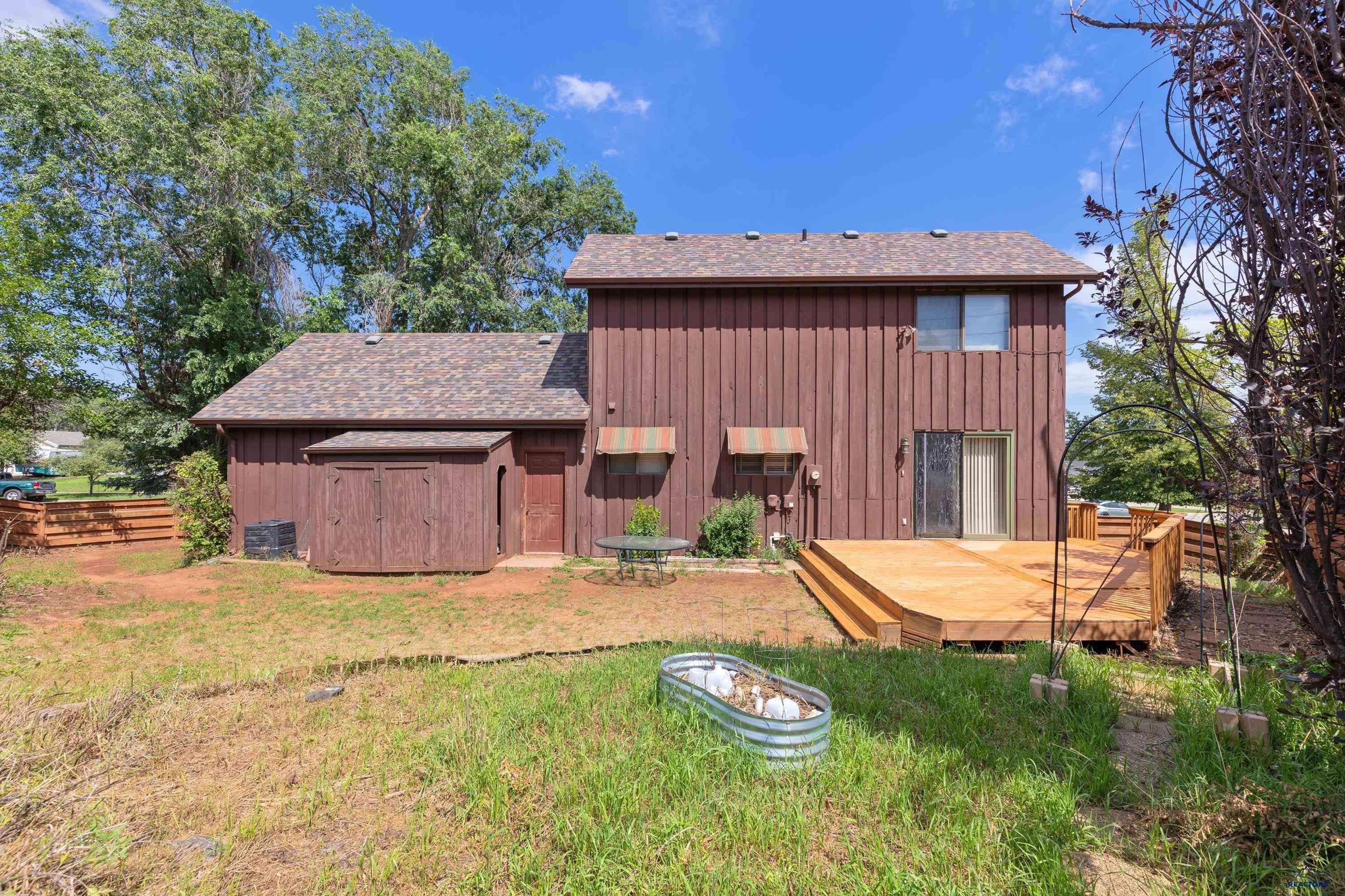 505 BERRY BLVD