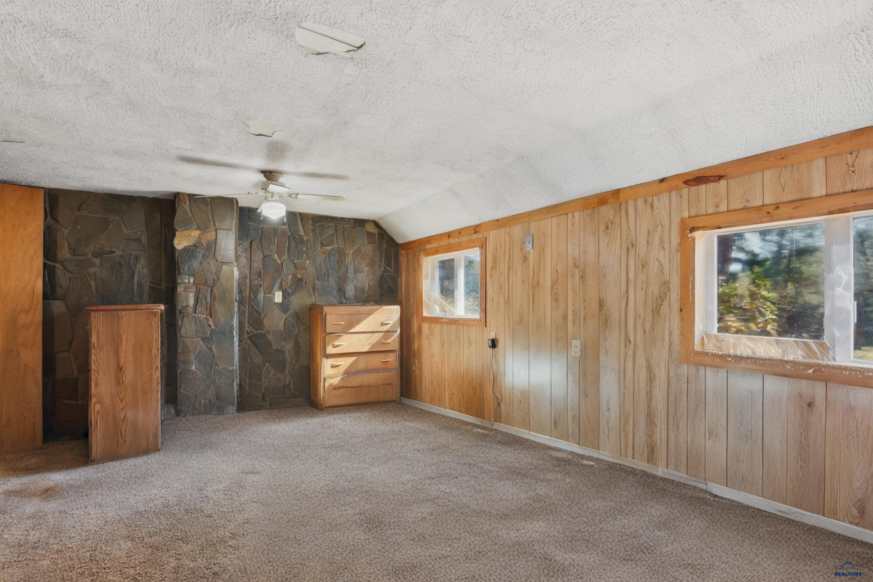 Hill City, South Dakota 57730, United States, 2 Bedrooms Bedrooms, ,1 BathroomBathrooms,Residential,Active,232610