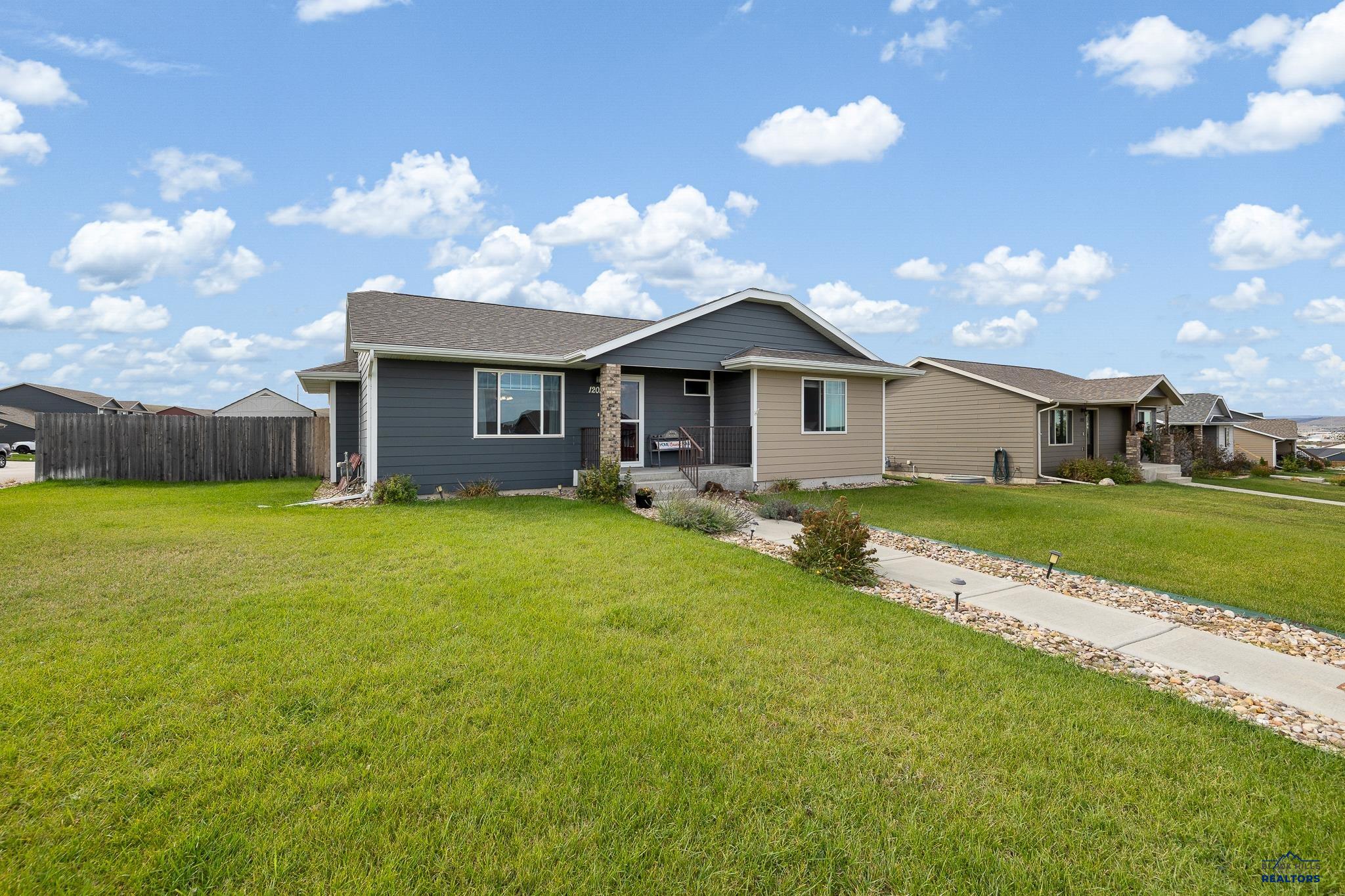 1203 JUNEAU DR