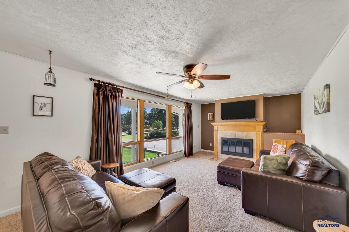 7605 BLUE BIRD LN