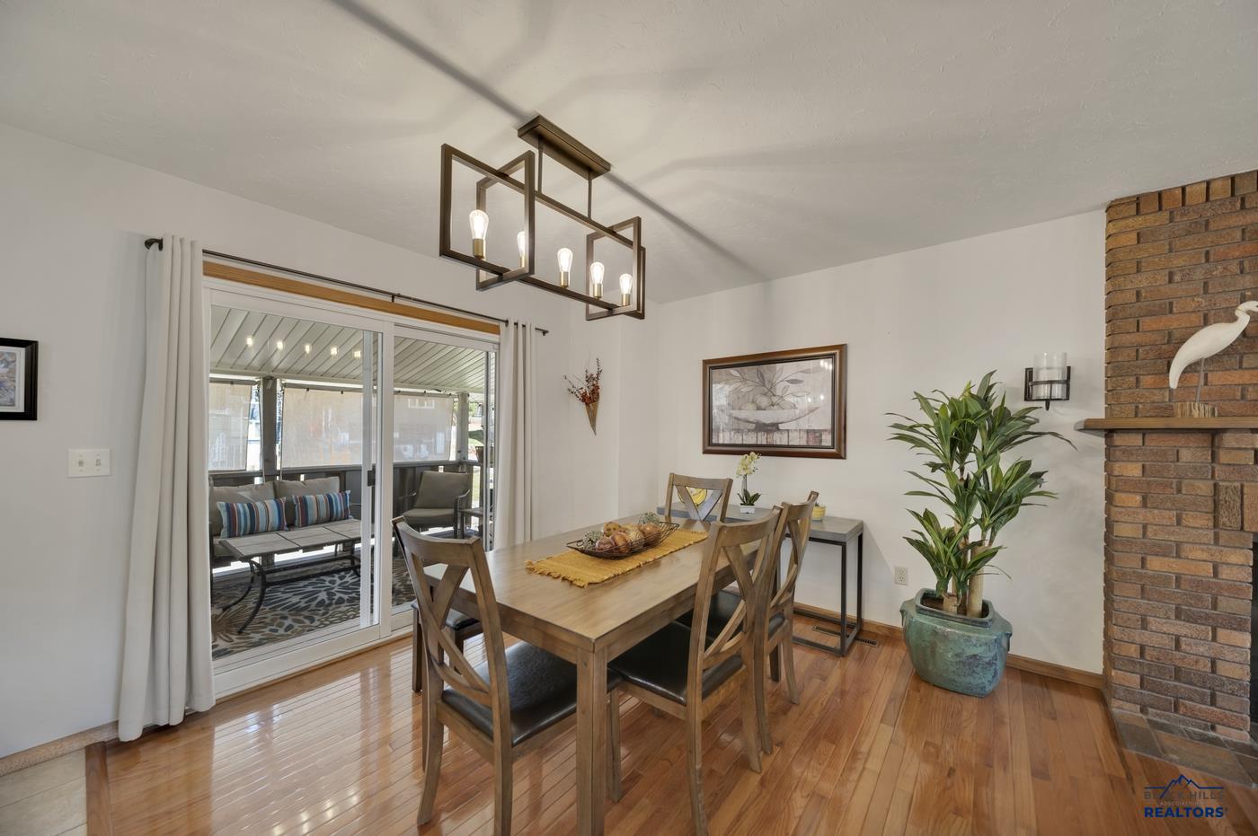 3513 CHAPEL VALLEY RD