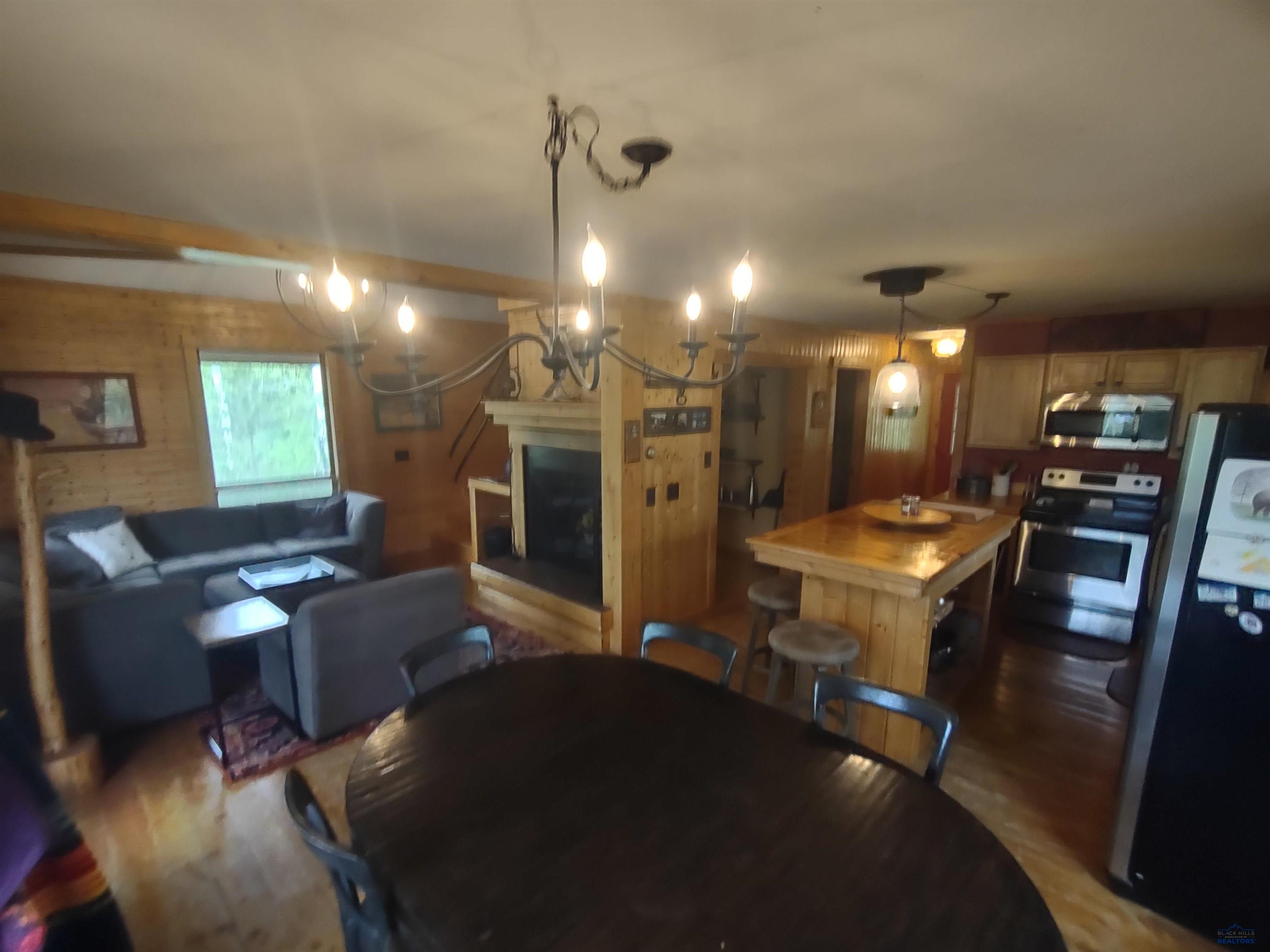 21173 LAST CHANCE TRAIL