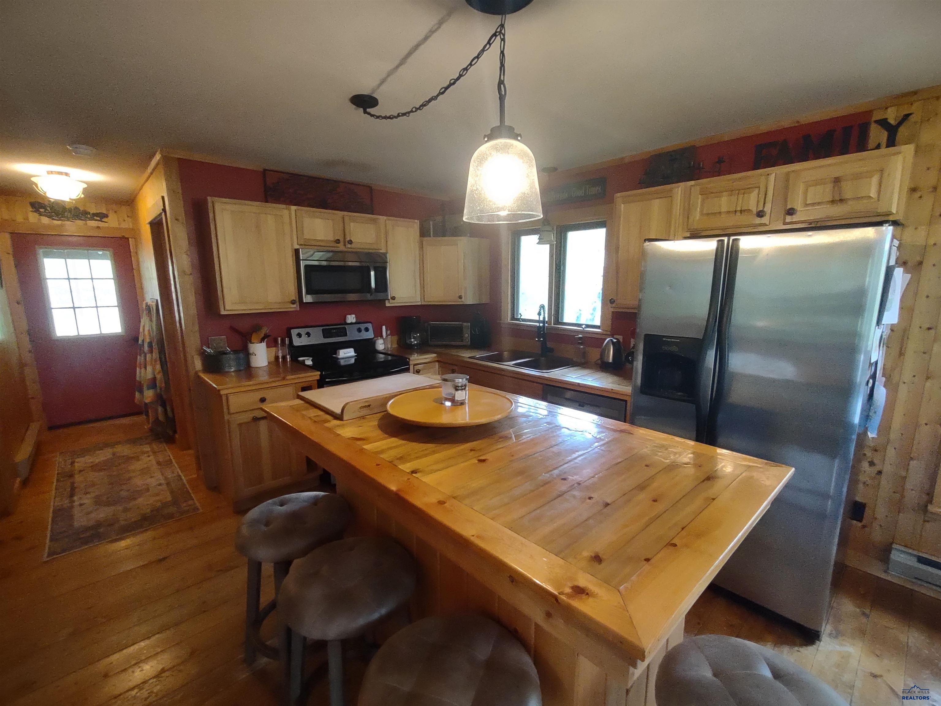 21173 LAST CHANCE TRAIL