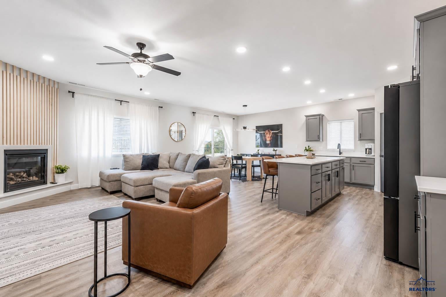 3923 POWDER RIVER AVE