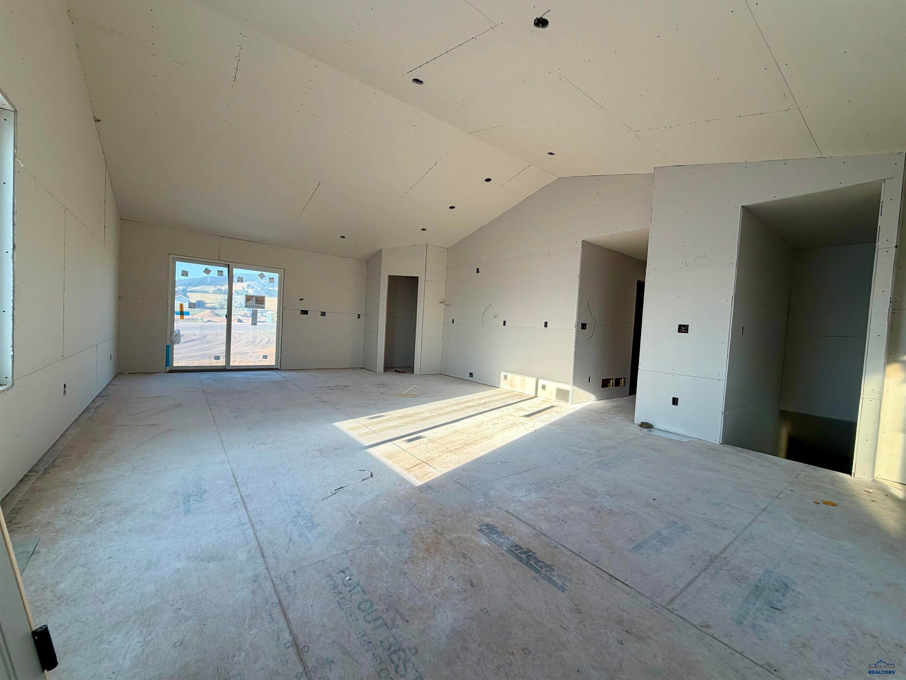 Lot 19 COUNTRY RD WEST