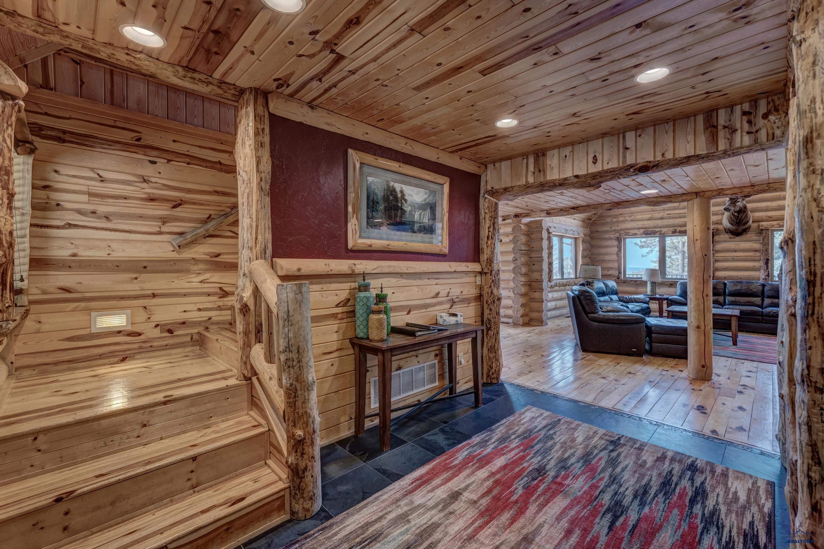 21172 HIGH RIDGE TRL
