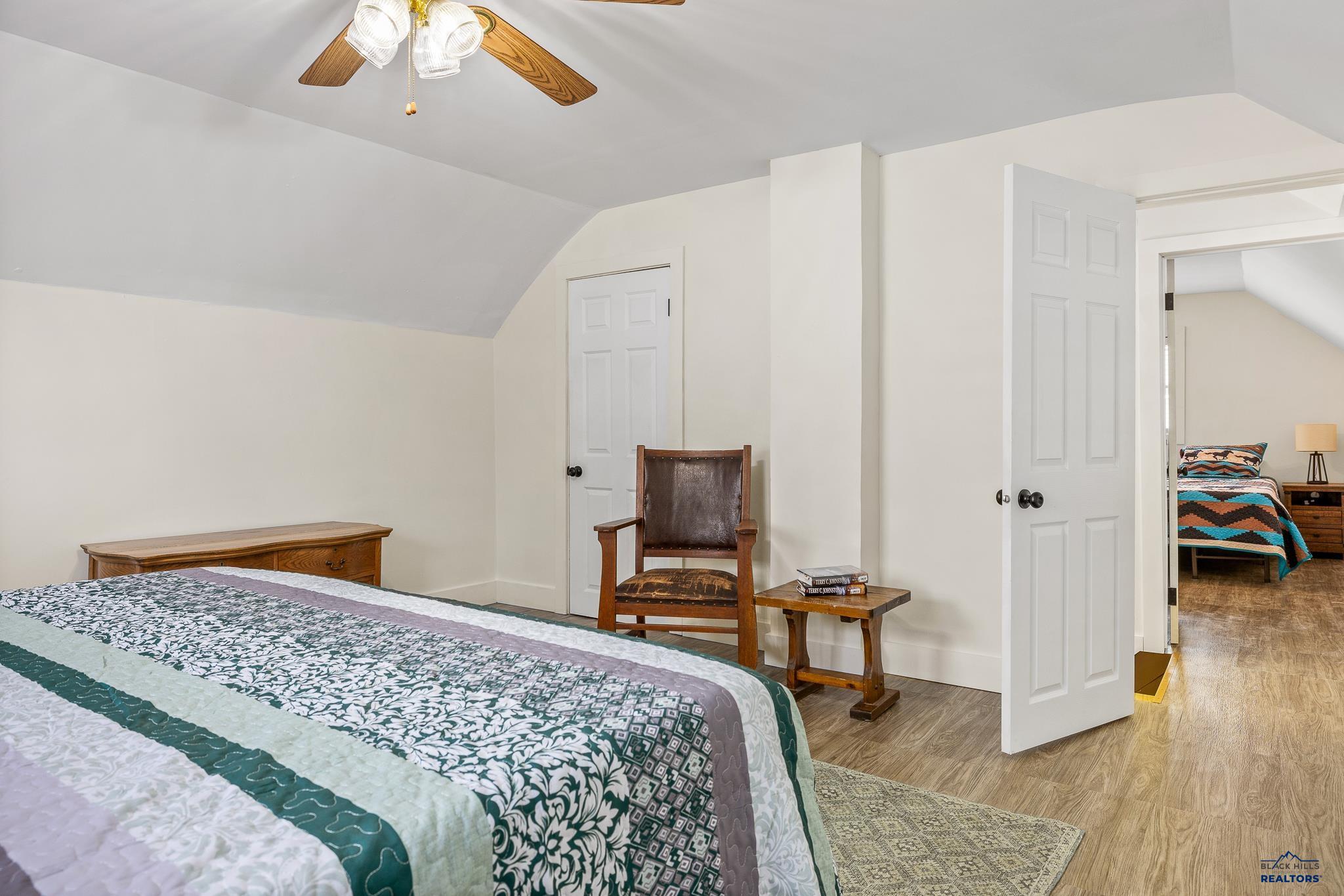 Pringle, South Dakota 57773, United States, 4 Bedrooms Bedrooms, ,2 BathroomsBathrooms,Residential,Active,8732