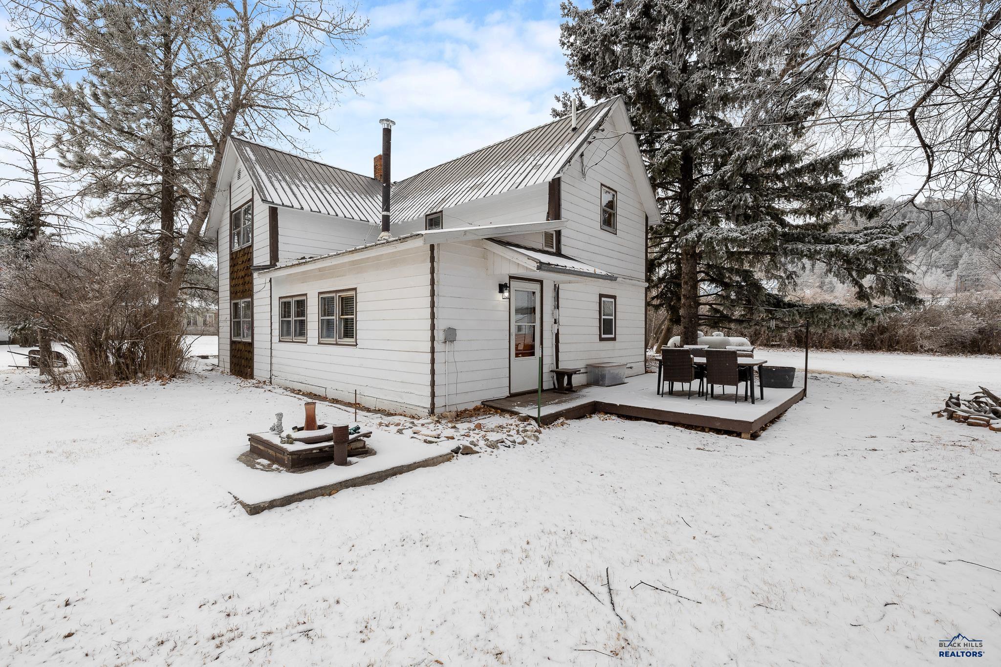 Pringle, South Dakota 57773, United States, 4 Bedrooms Bedrooms, ,2 BathroomsBathrooms,Residential,Active,8732