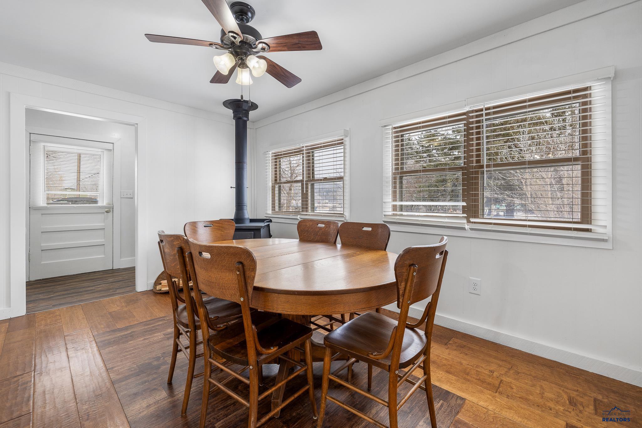 Pringle, South Dakota 57773, United States, 4 Bedrooms Bedrooms, ,2 BathroomsBathrooms,Residential,Active,8732