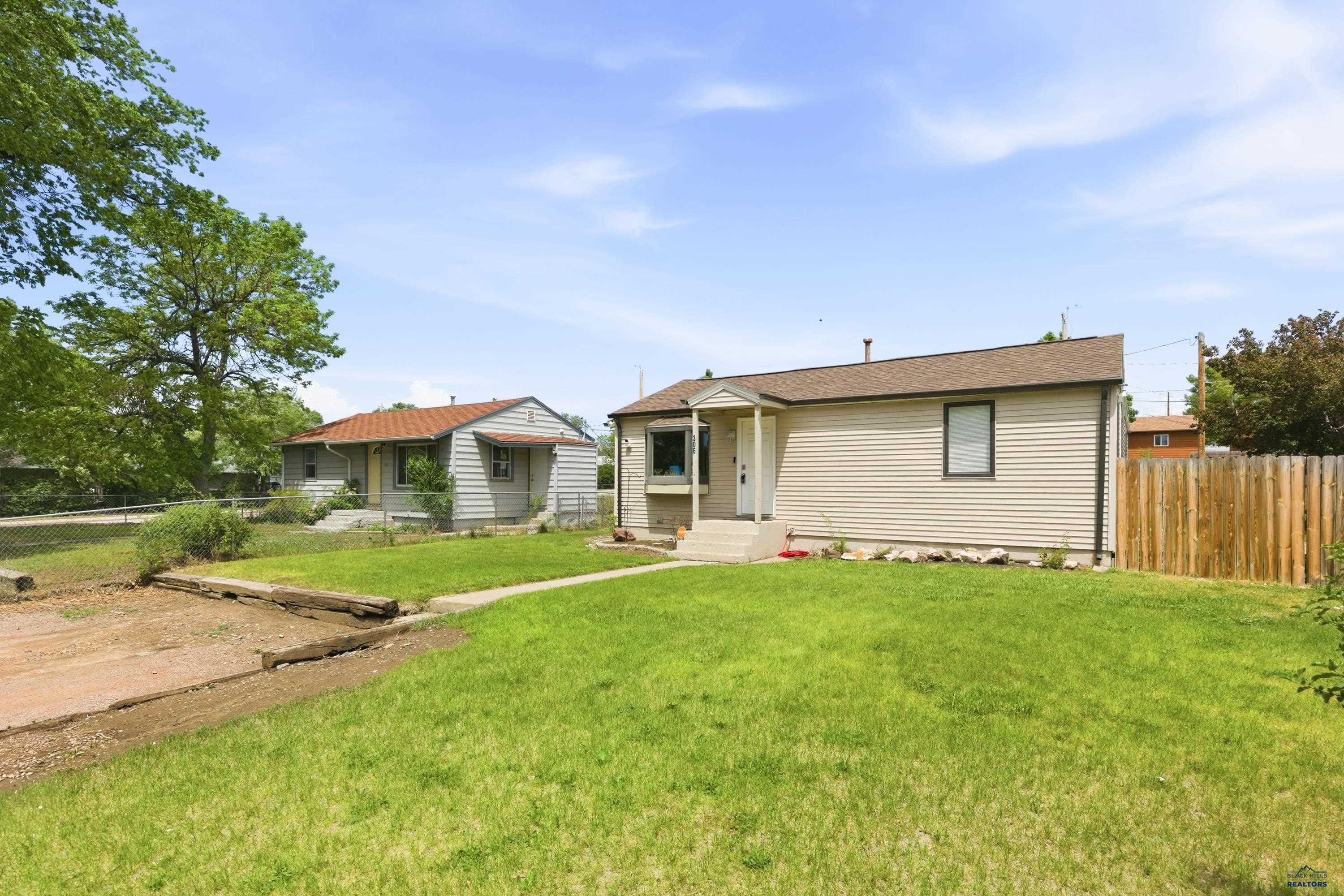 306 E JACKSON