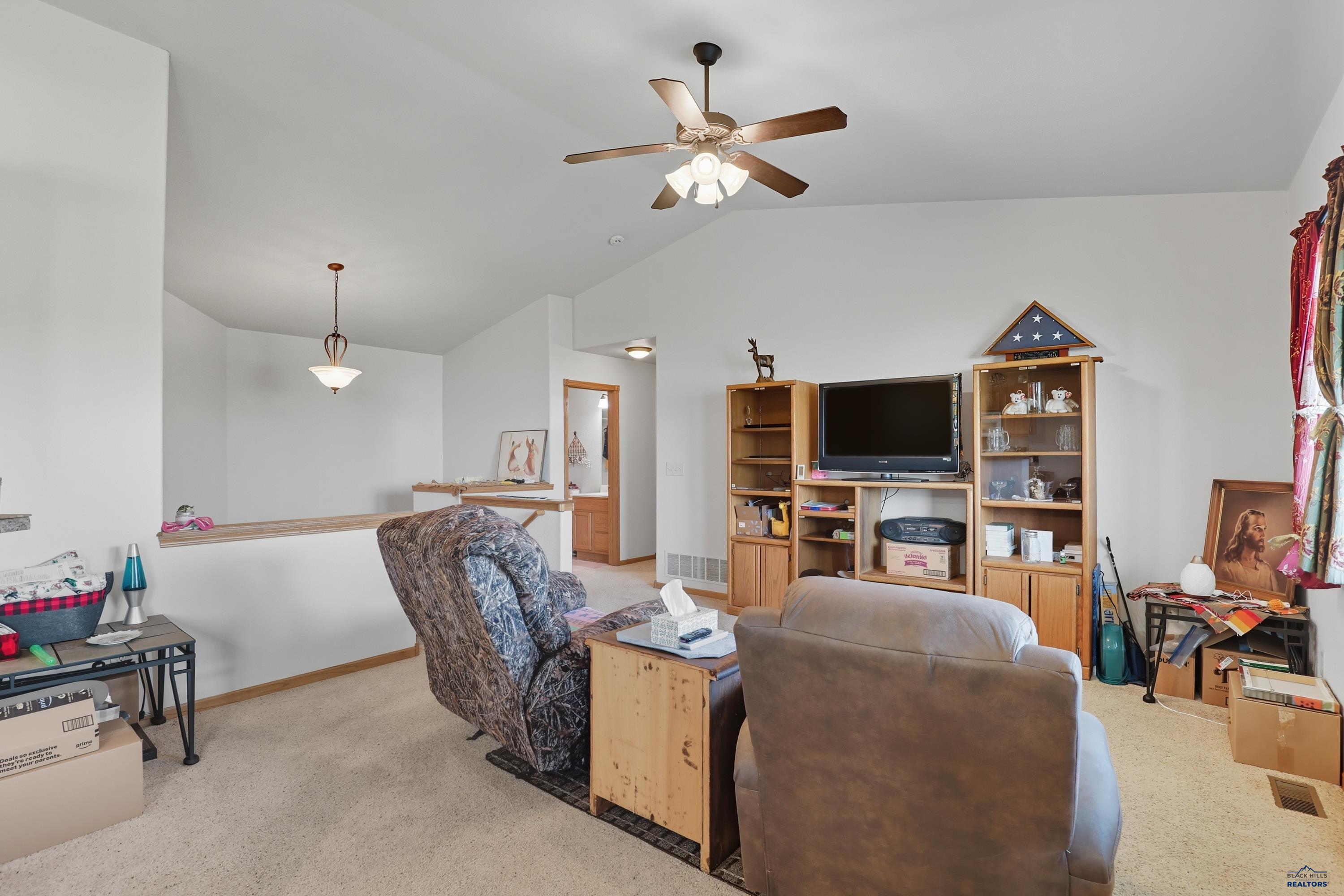 304 FREUDE LANE