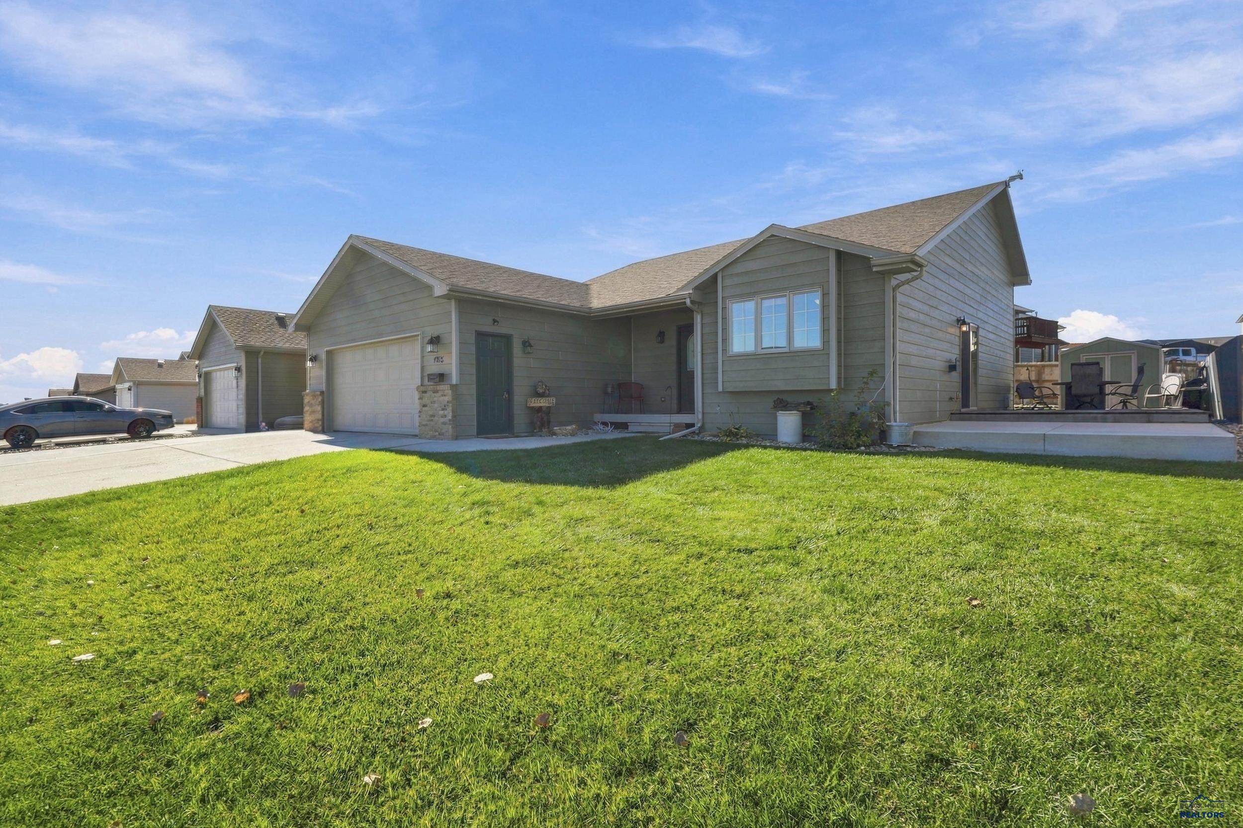 725 COPPERFIELD DR