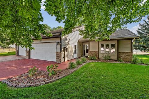 3852 PEBBLE BEACH CT Rapid City SD 57701