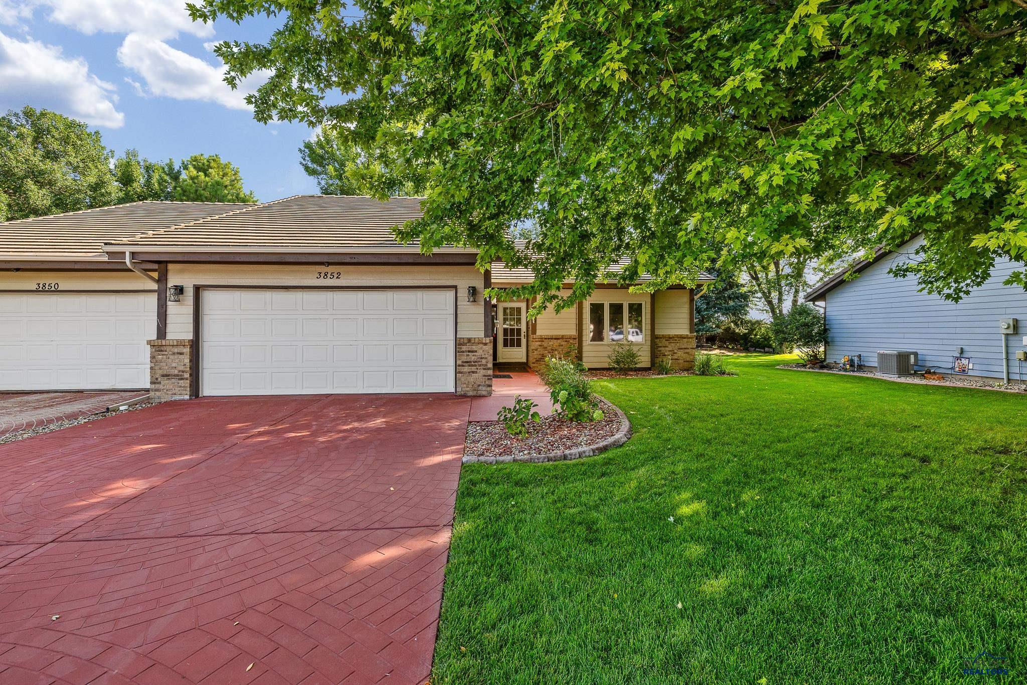 3852 PEBBLE BEACH CT