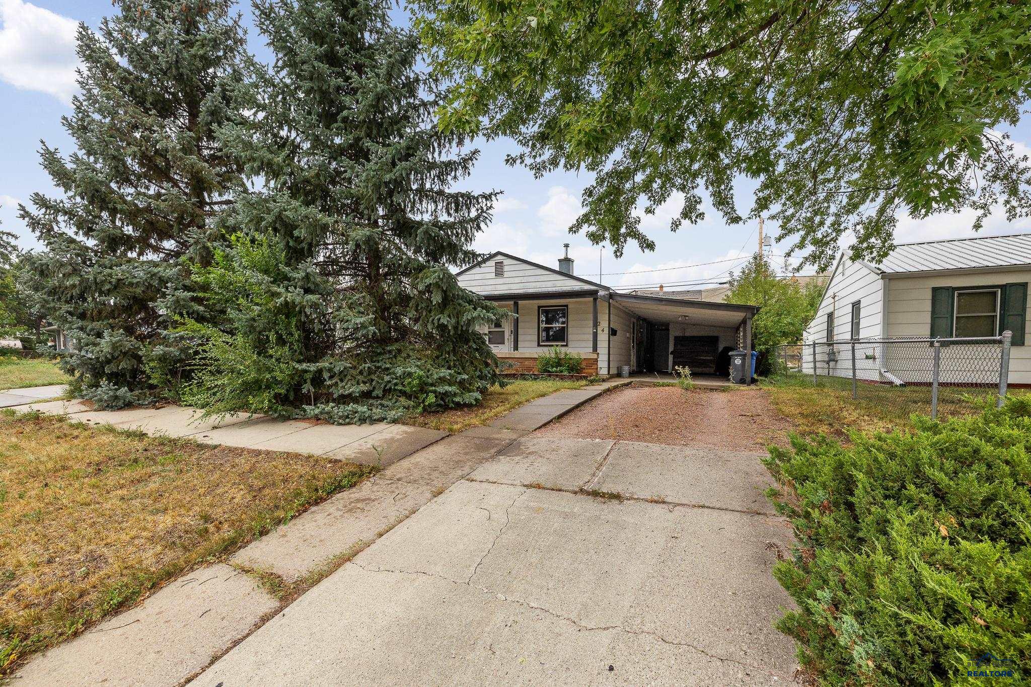 424 ROBBINS DR