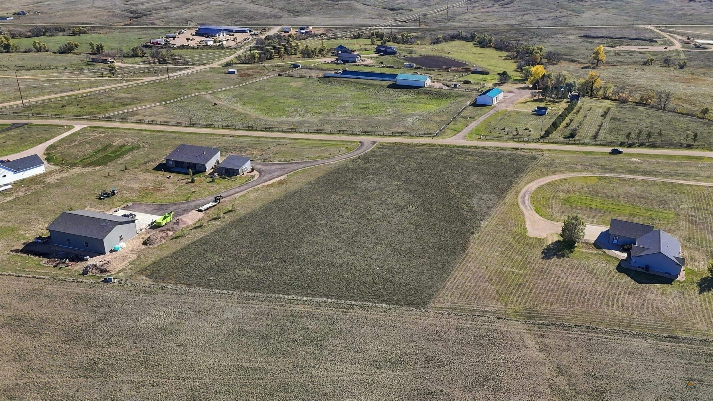 2.5 Acres HALLE RAE LN