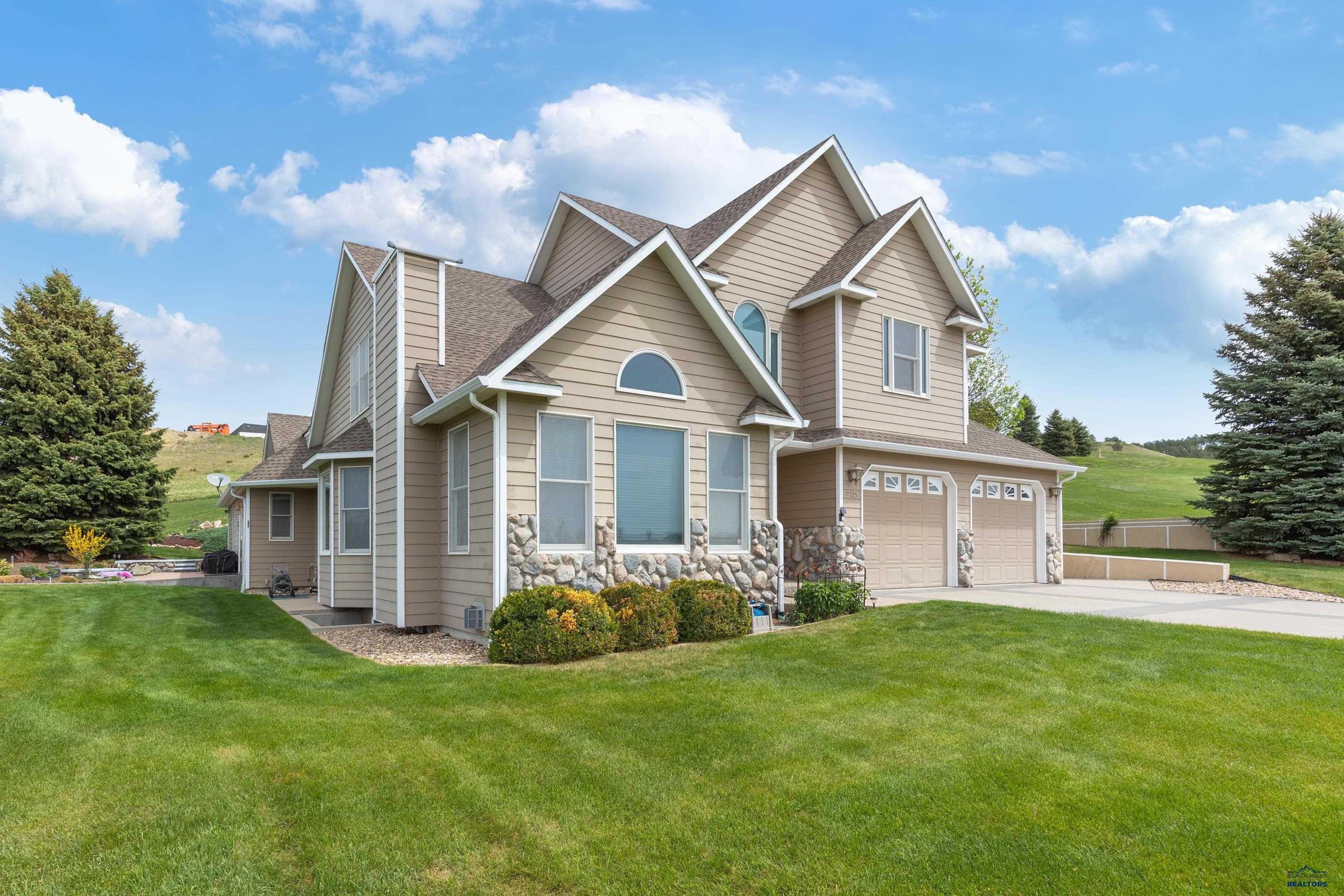 7725 COUNTRY VIEW PL