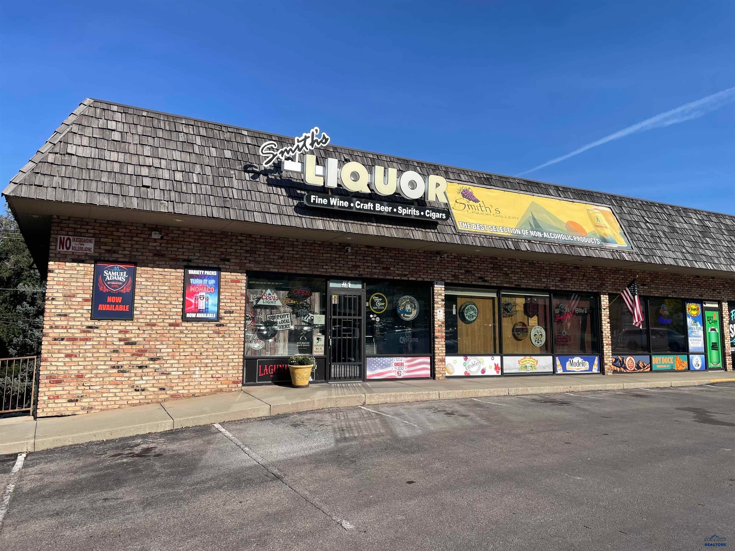 2218 JACKSON BLVD
