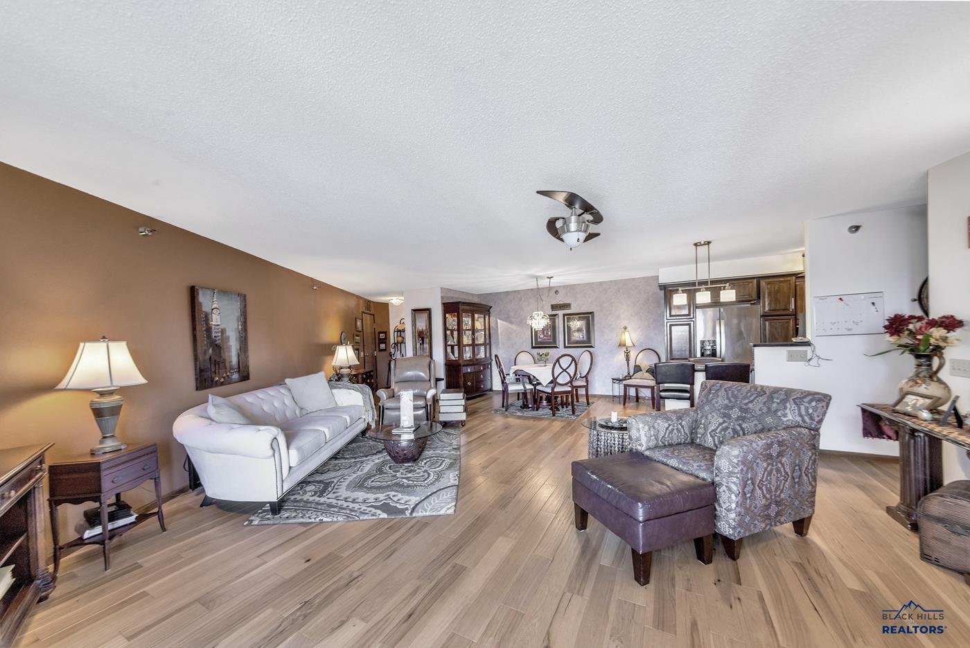 4235 FAIRWAY HILLS DR