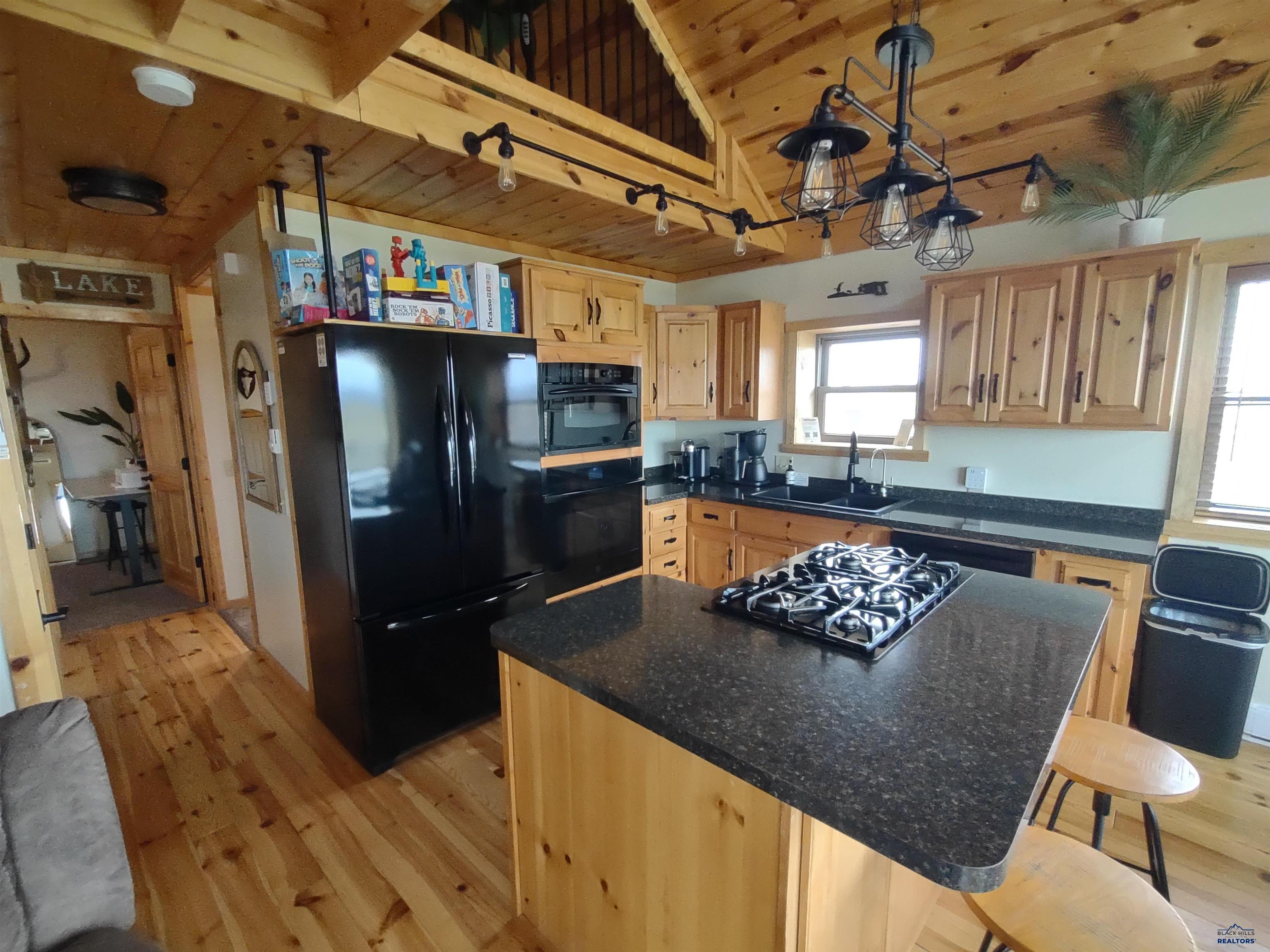 13166 E SOUTHSHORE RD