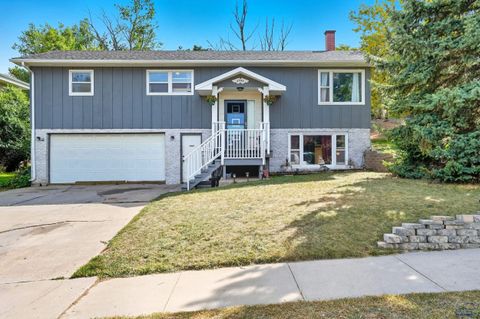 2709 CAMERON DR Rapid City SD 57702