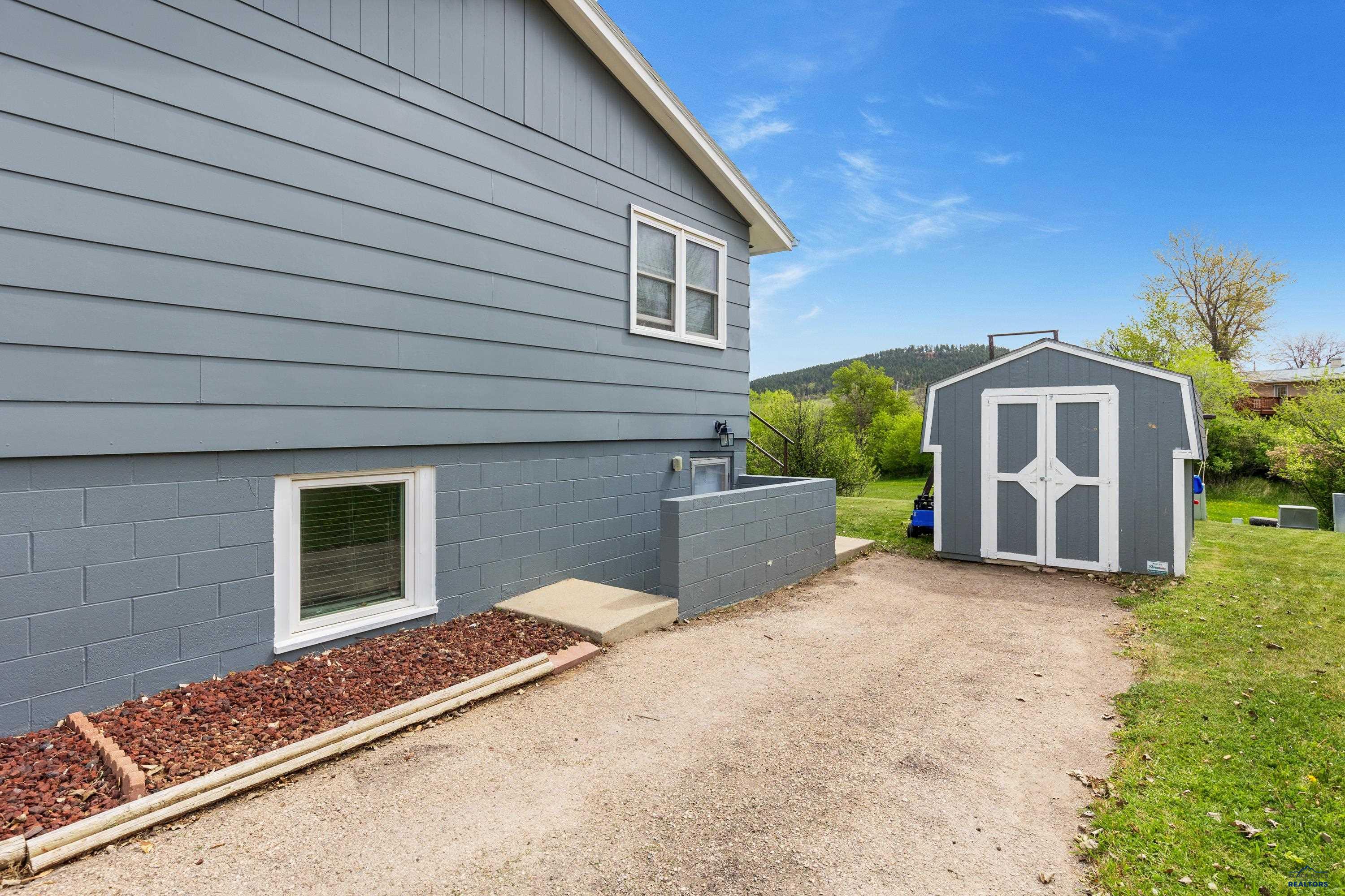2113 COLORADO