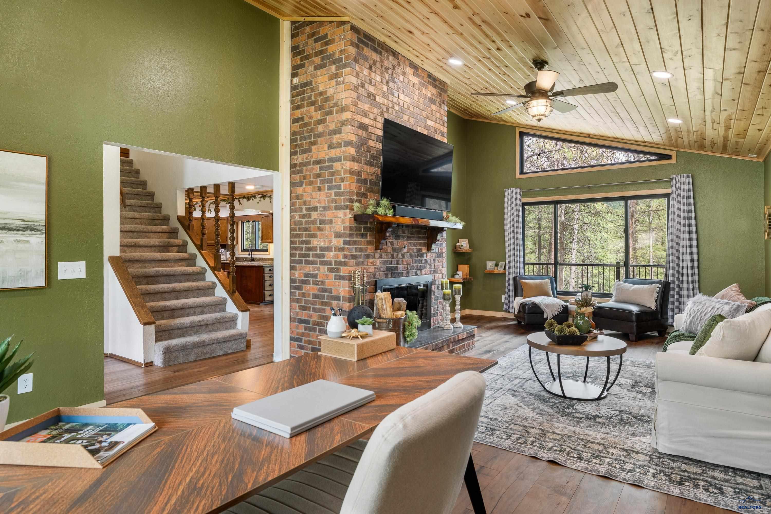 13085 TIMBER LN