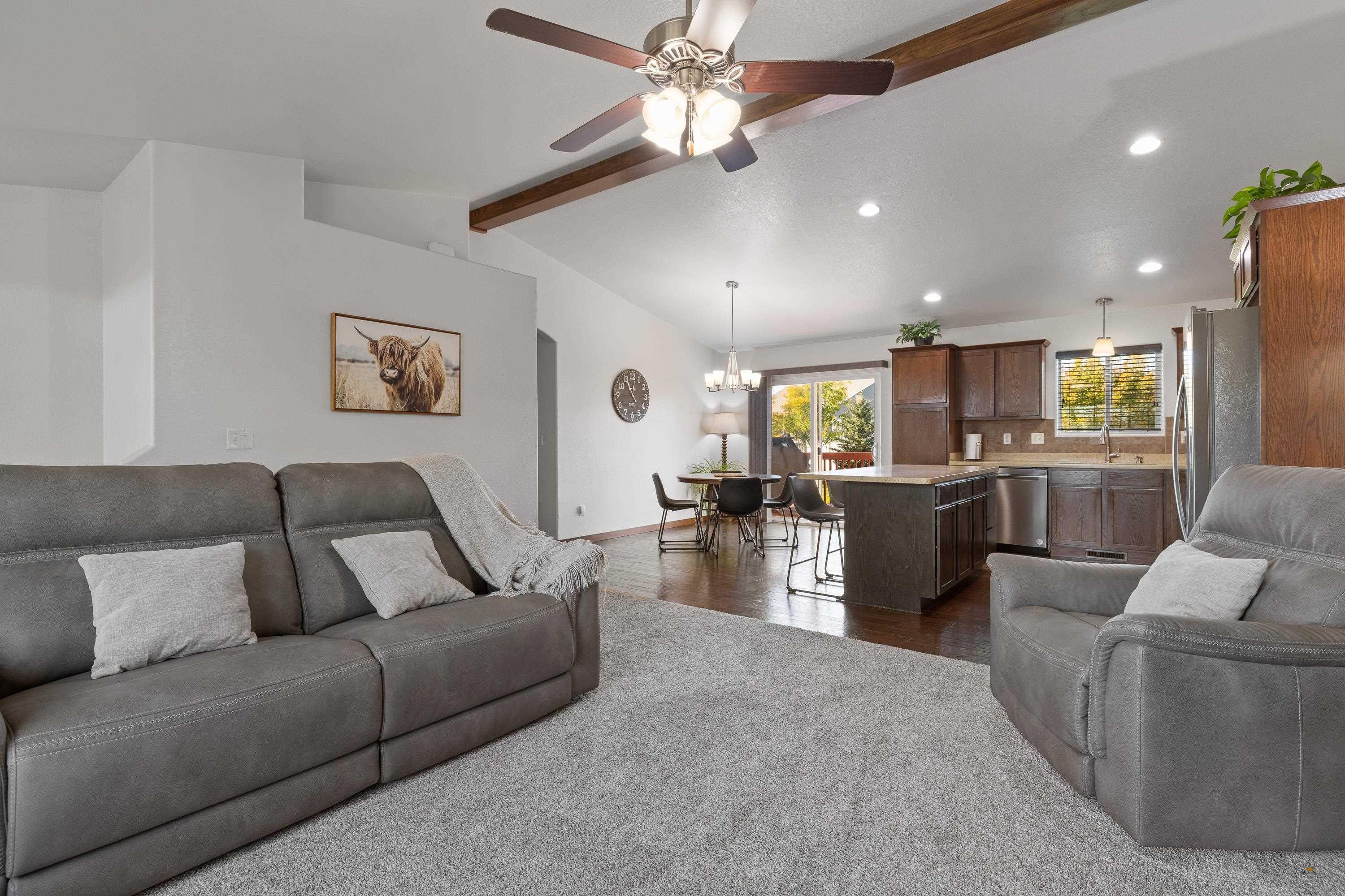 6447 SEMINOLE LN