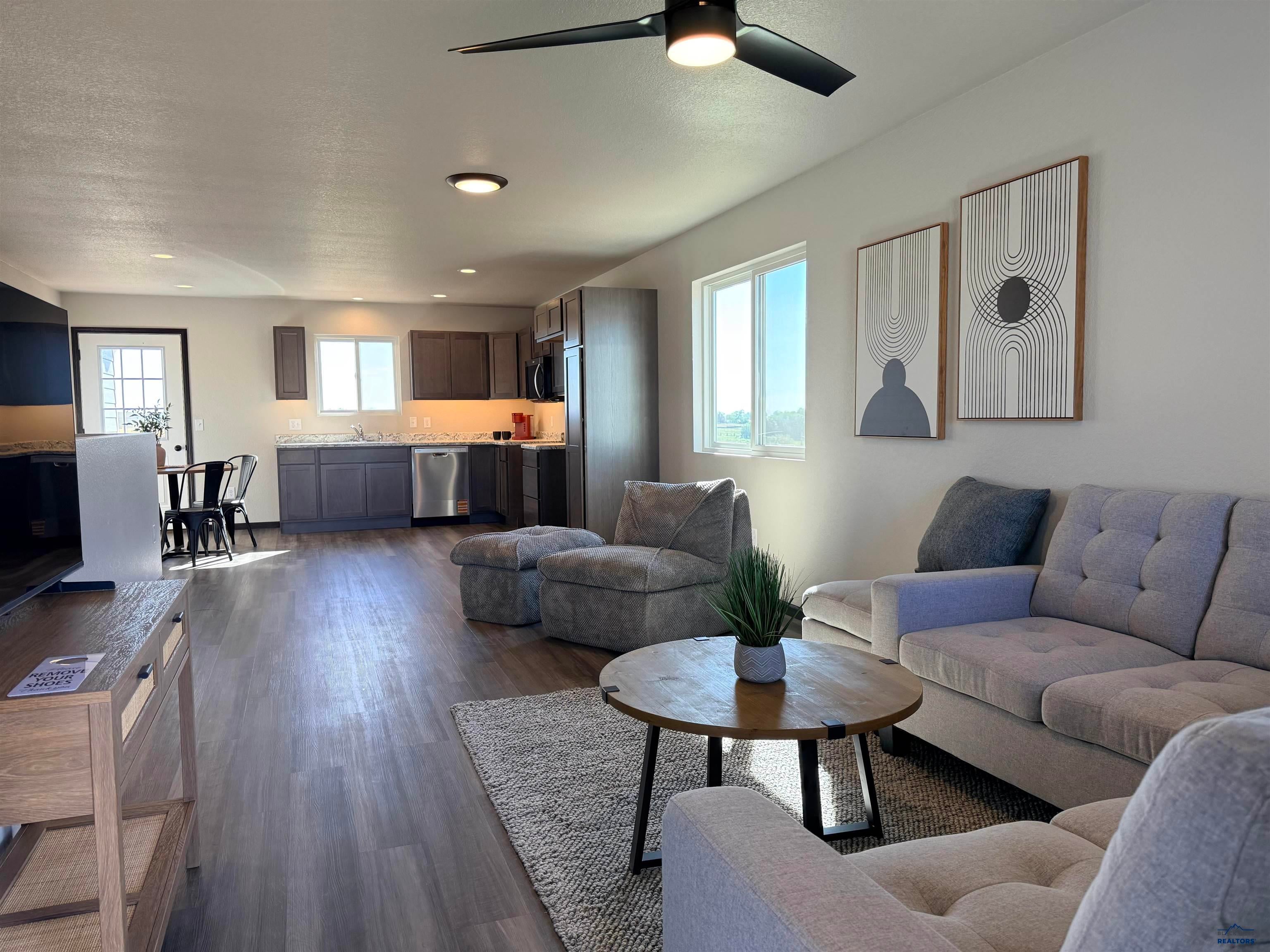 4234 LODI LN