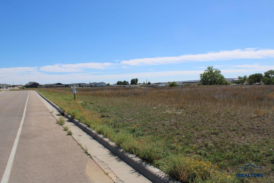 TBD YELNER DR