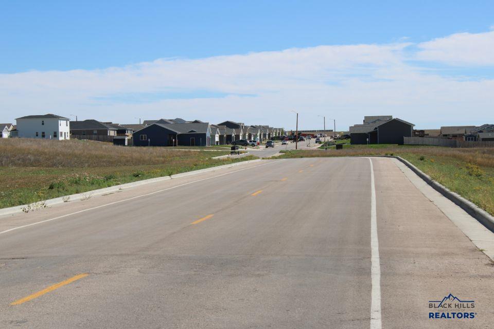 TBD YELNER DR