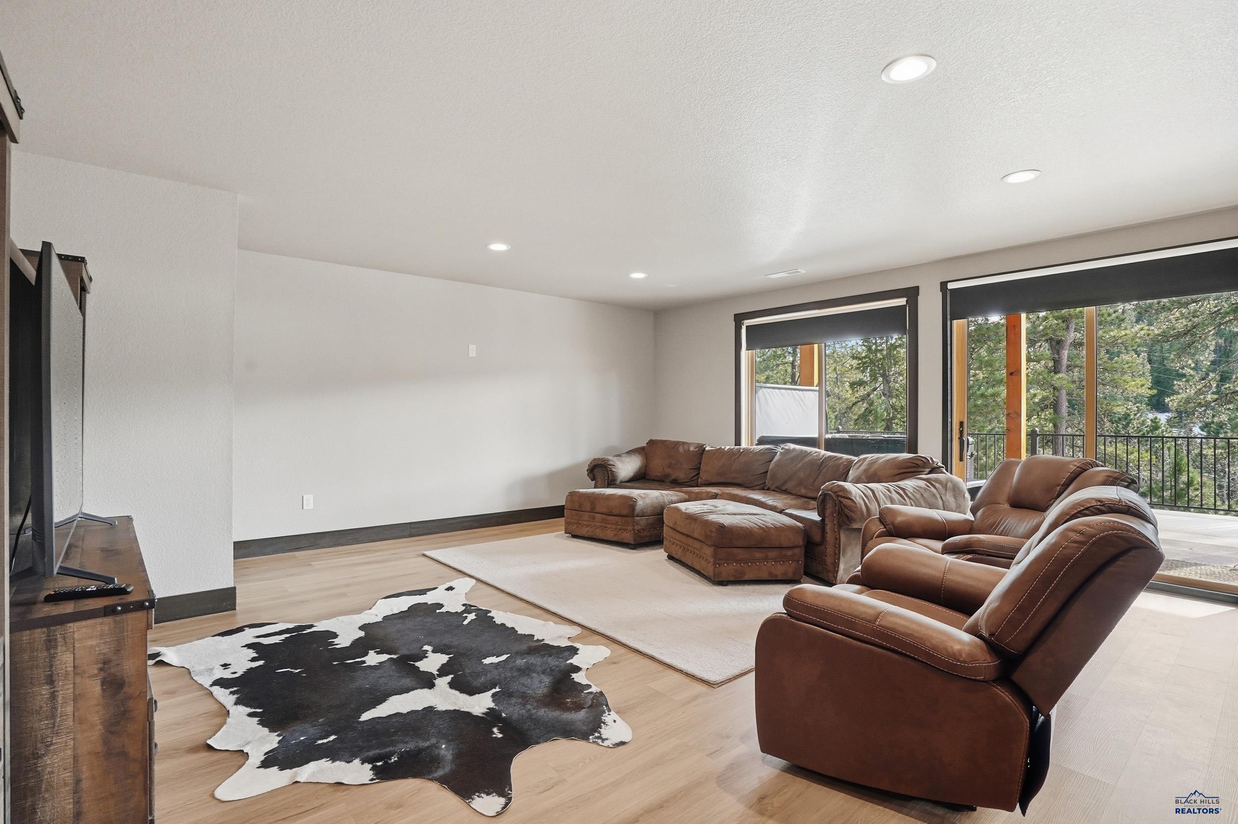 Lead, South Dakota, 57754, United States, 5 Bedrooms Bedrooms, ,6 BathroomsBathrooms,Residential,Active,2019144