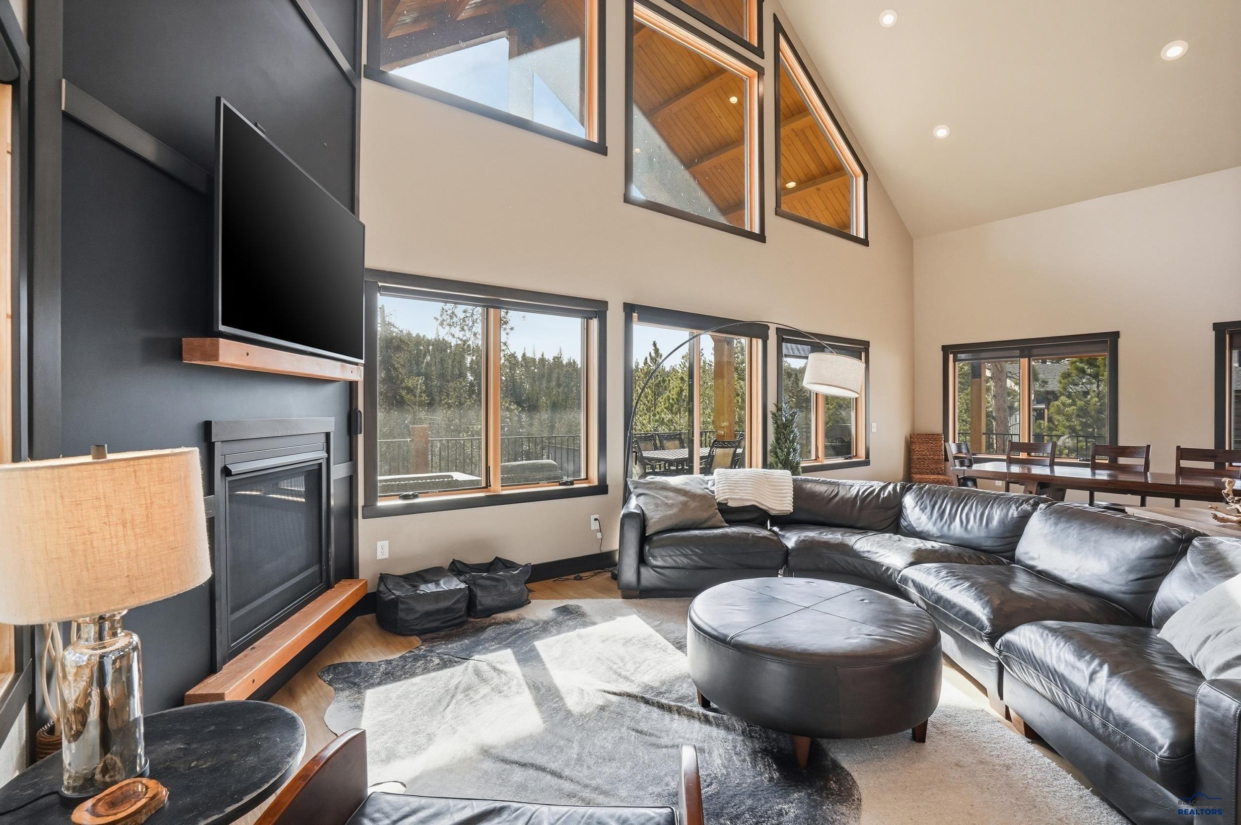 Lead, South Dakota, 57754, United States, 5 Bedrooms Bedrooms, ,6 BathroomsBathrooms,Residential,Active,2019144