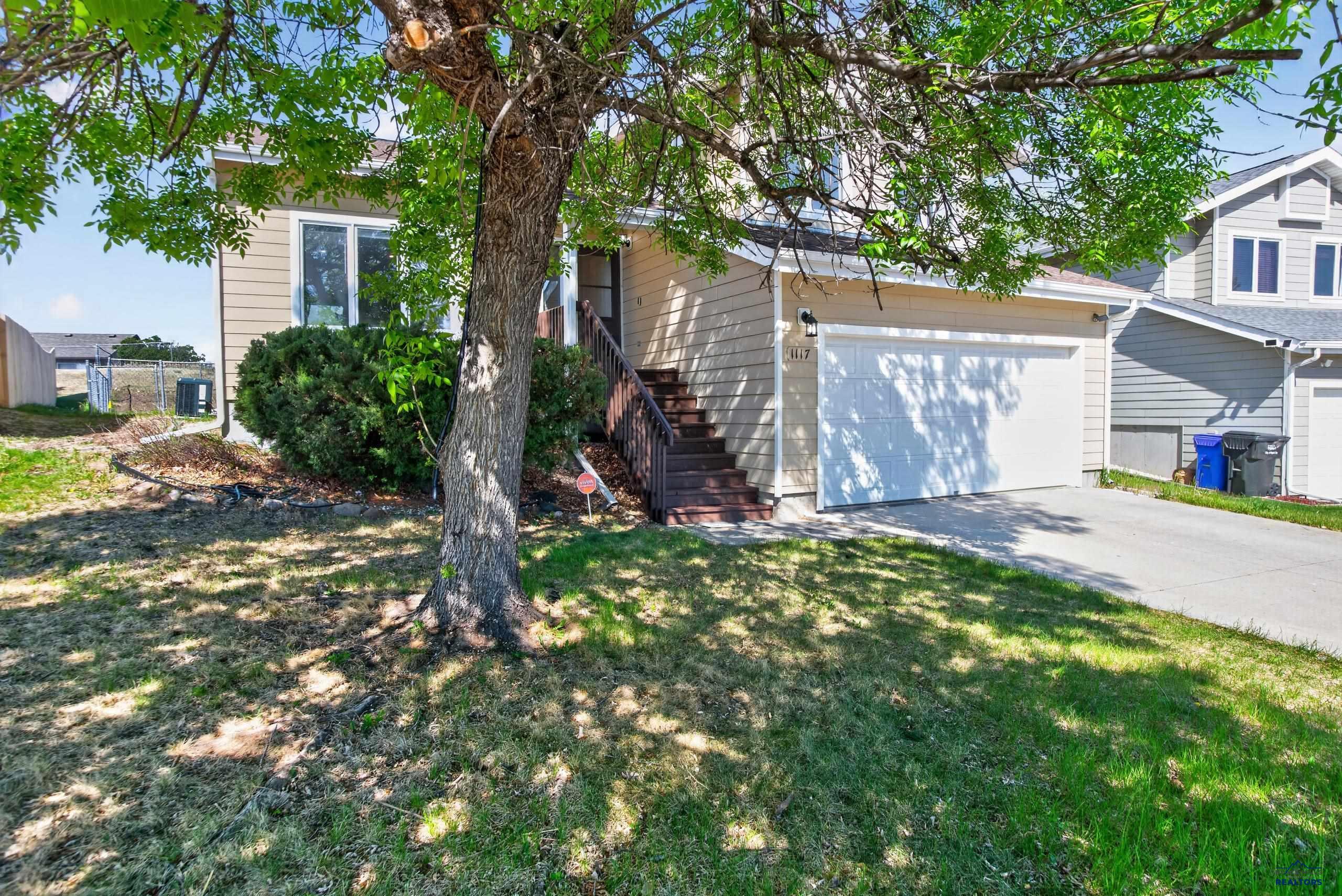 1117 RANGE VIEW CIR