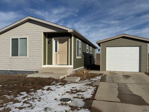 960 BENNINGTON DR Box Elder, SD SD 57719