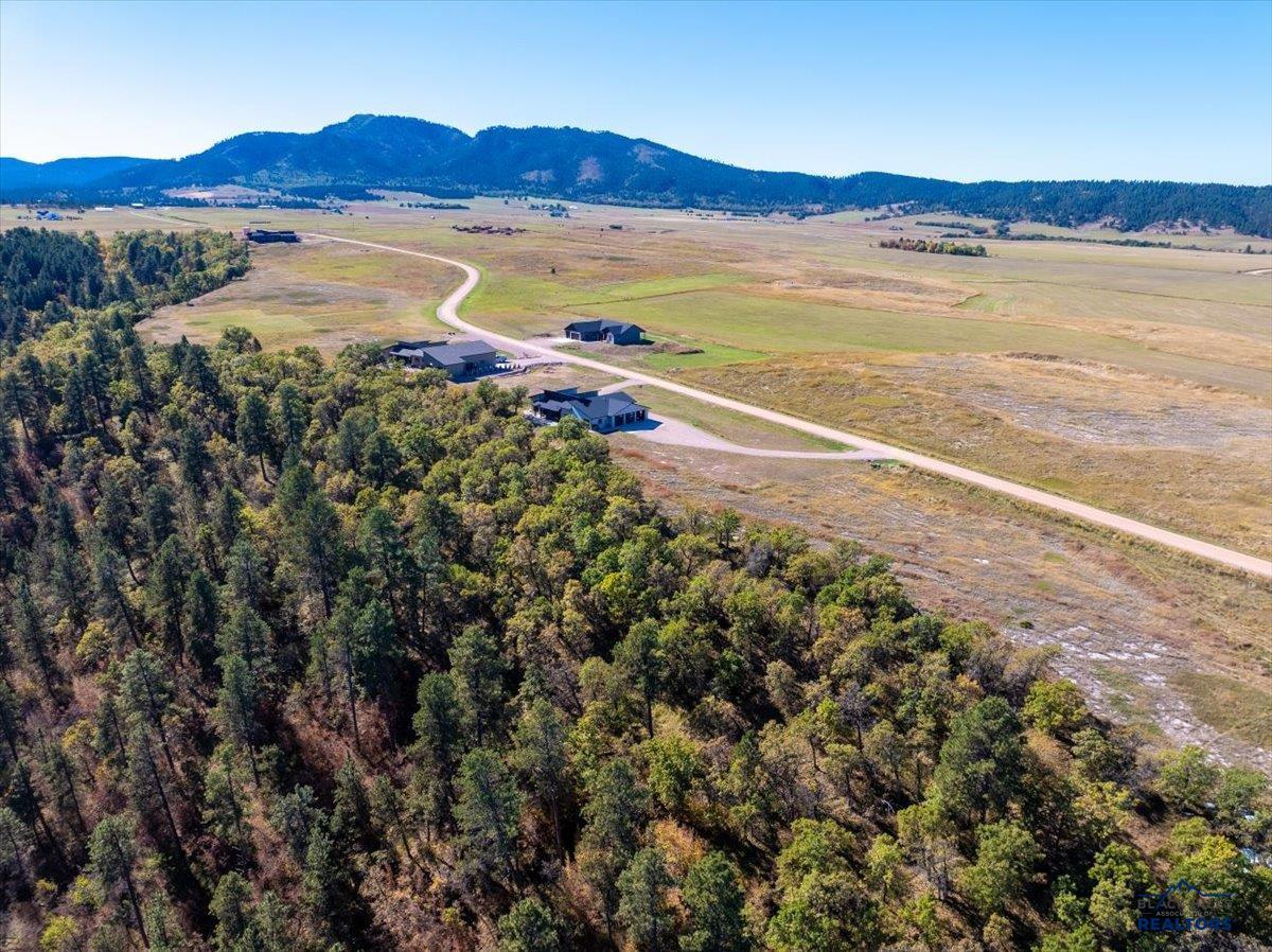 Photo 1 of 8 — 22990 CEDAR BERRY AVE, Spearfish, SD 57783