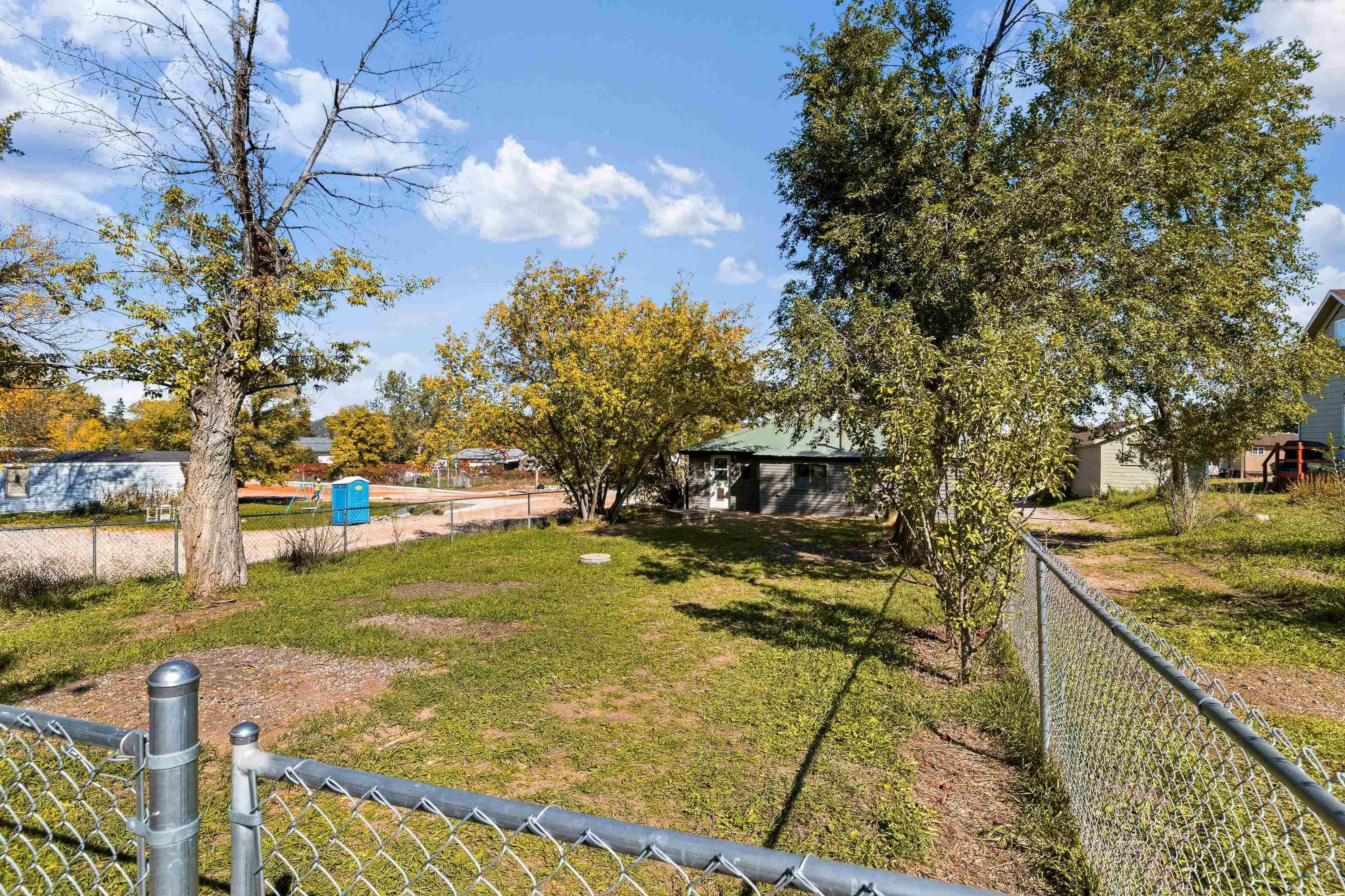 109 N 2ND