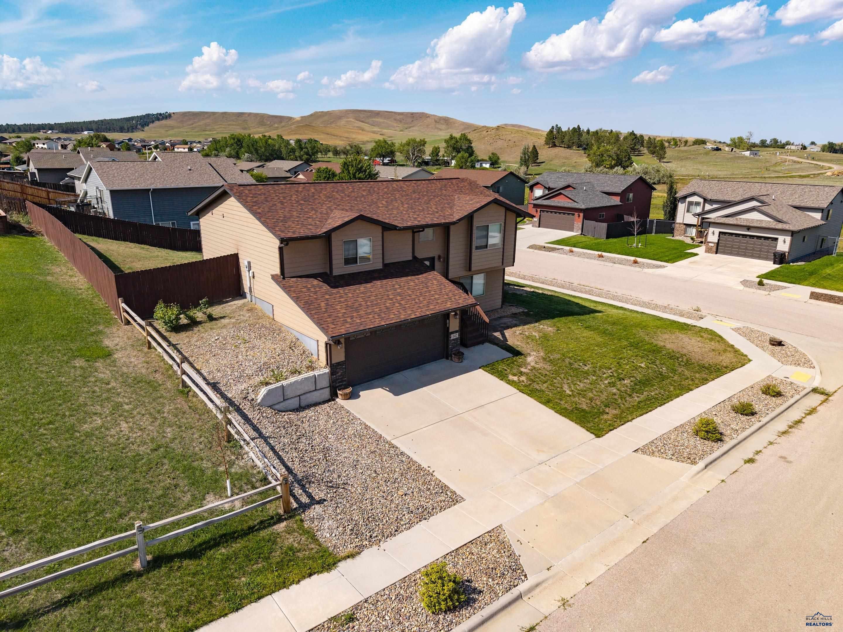 342 E BENGAL DR