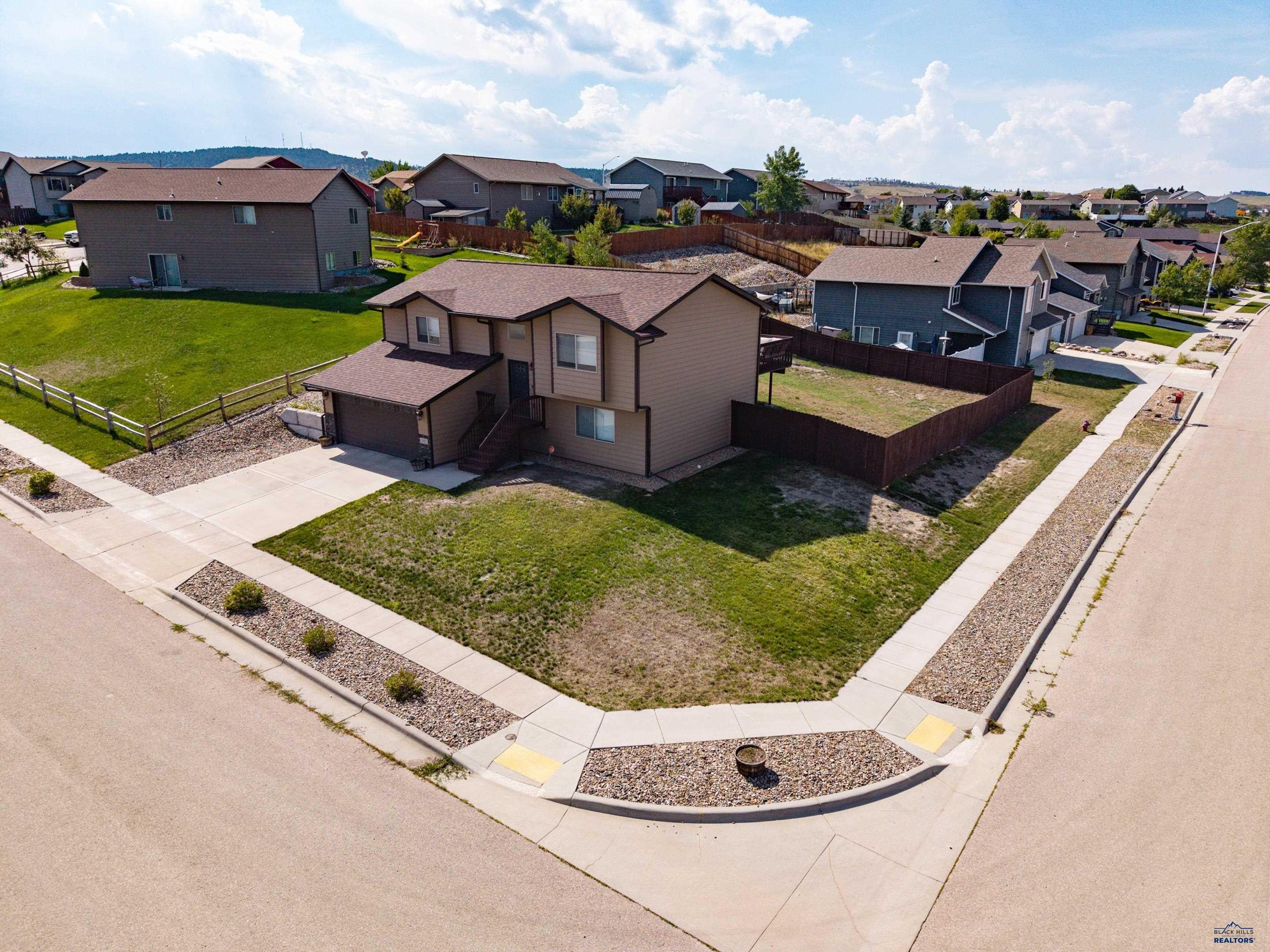 342 E BENGAL DR