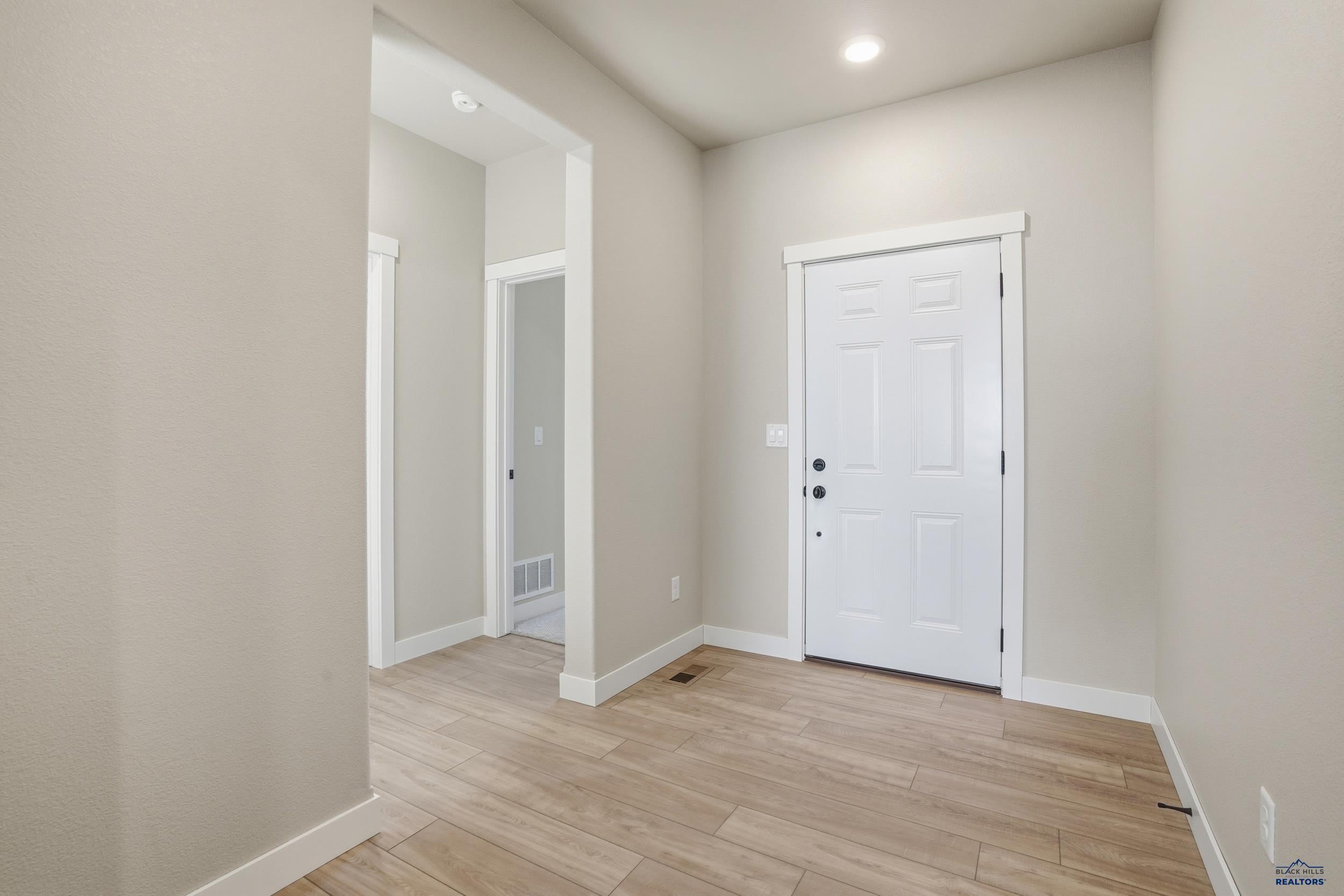 306 MIRIAM CT