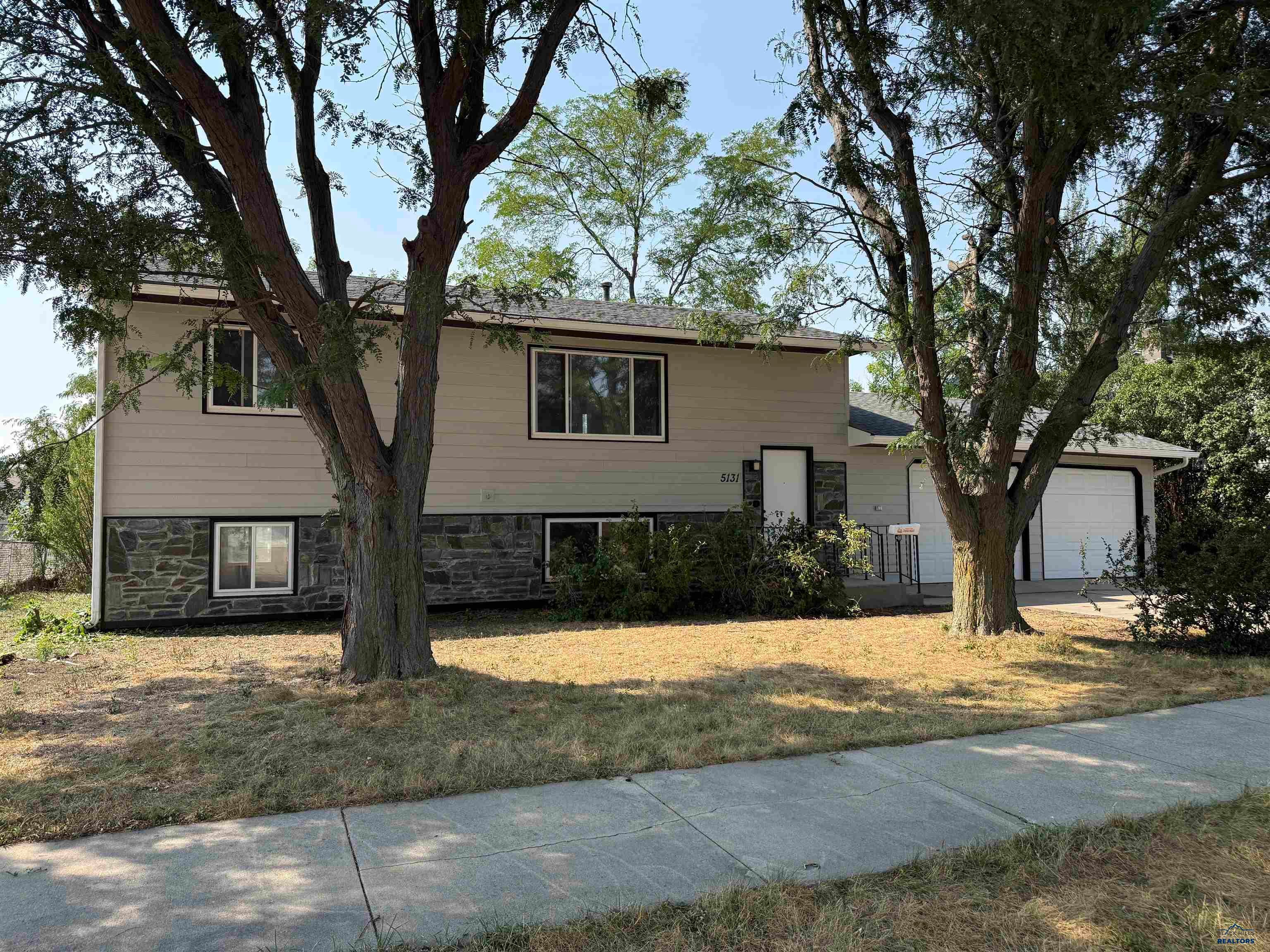 5131 SATURN DR