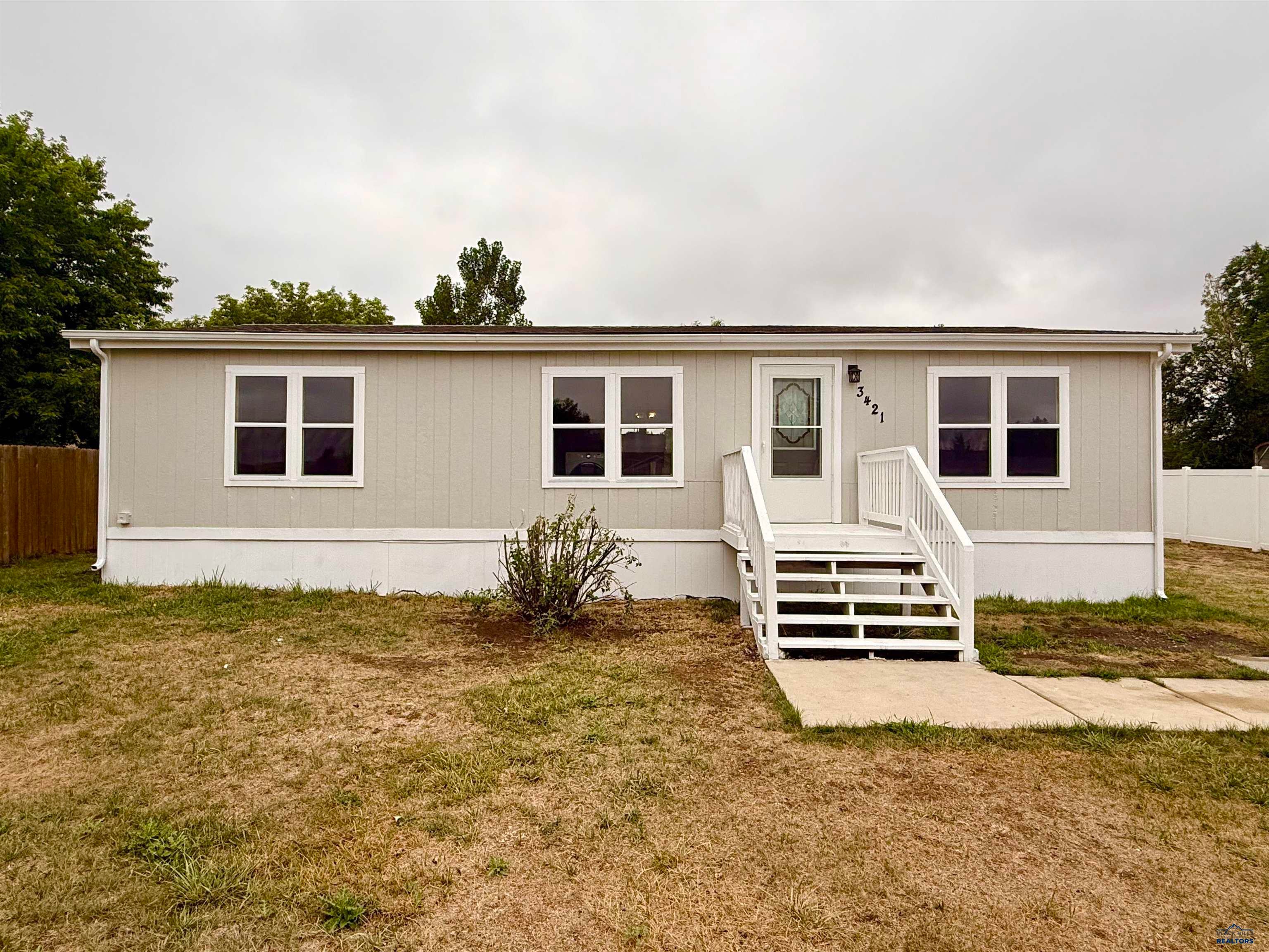 3421 CHIEF DR